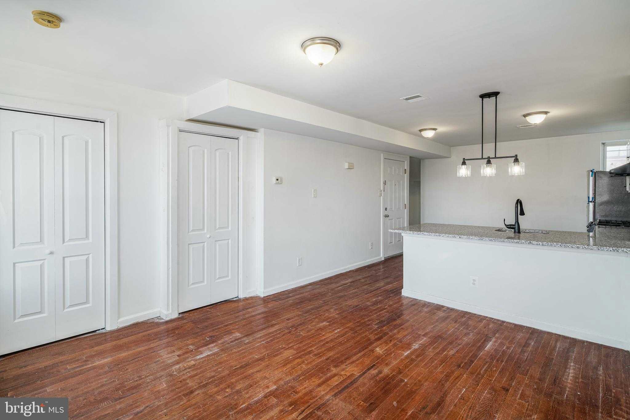 305 N 41st St photo 32