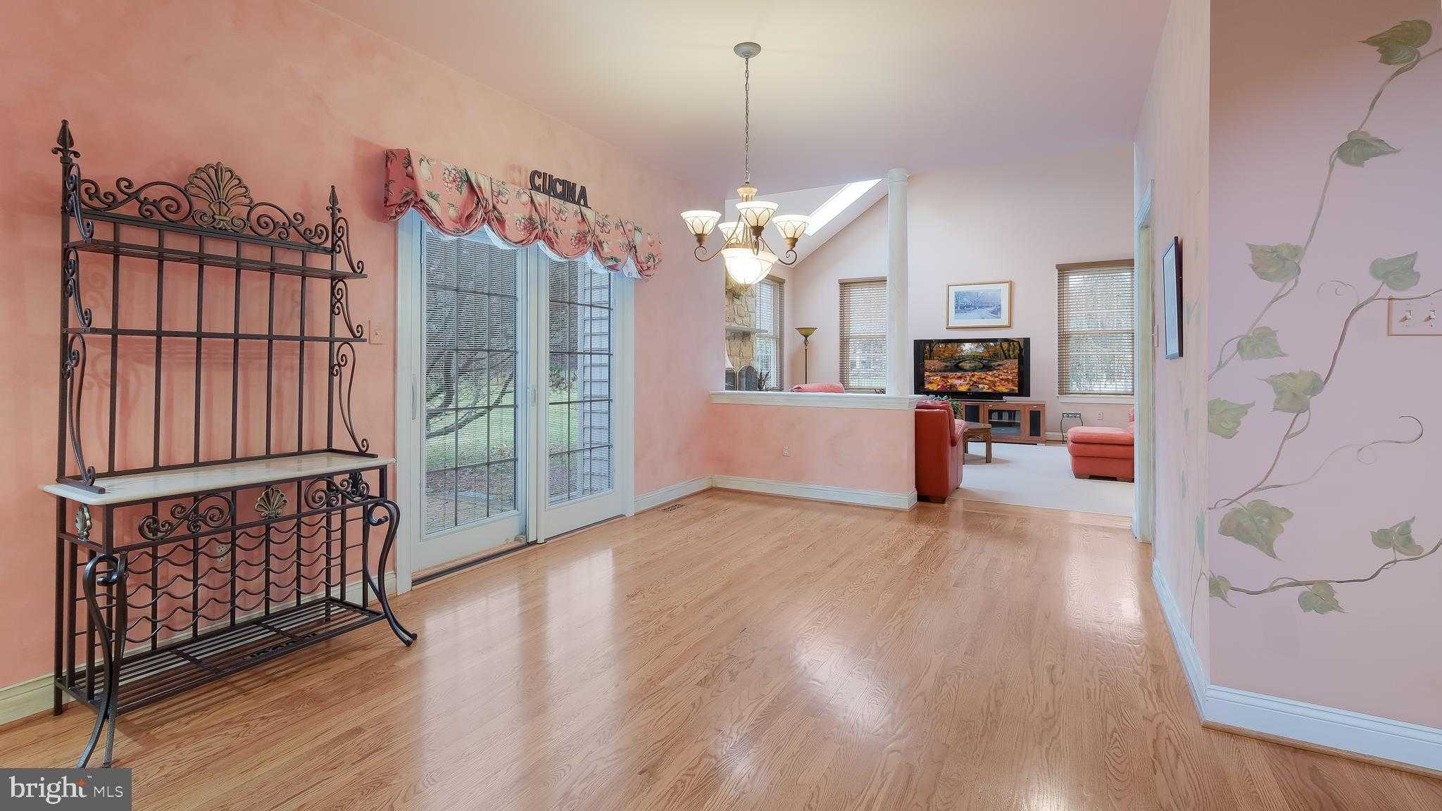 104 Conrad Ln photo 14