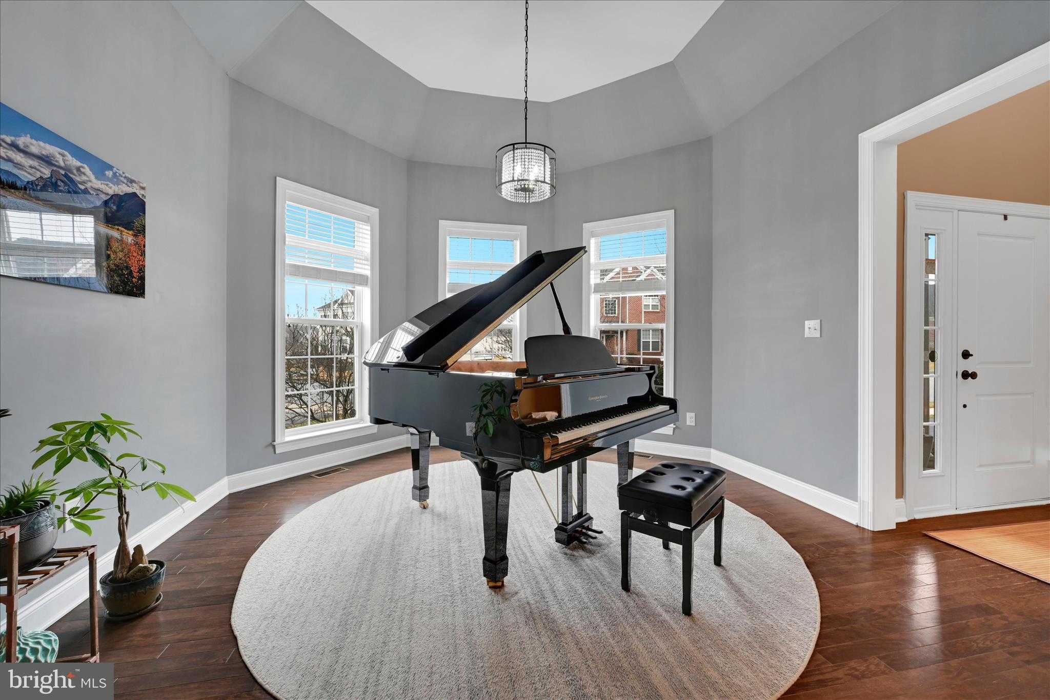 32 Dominic Dr photo 9