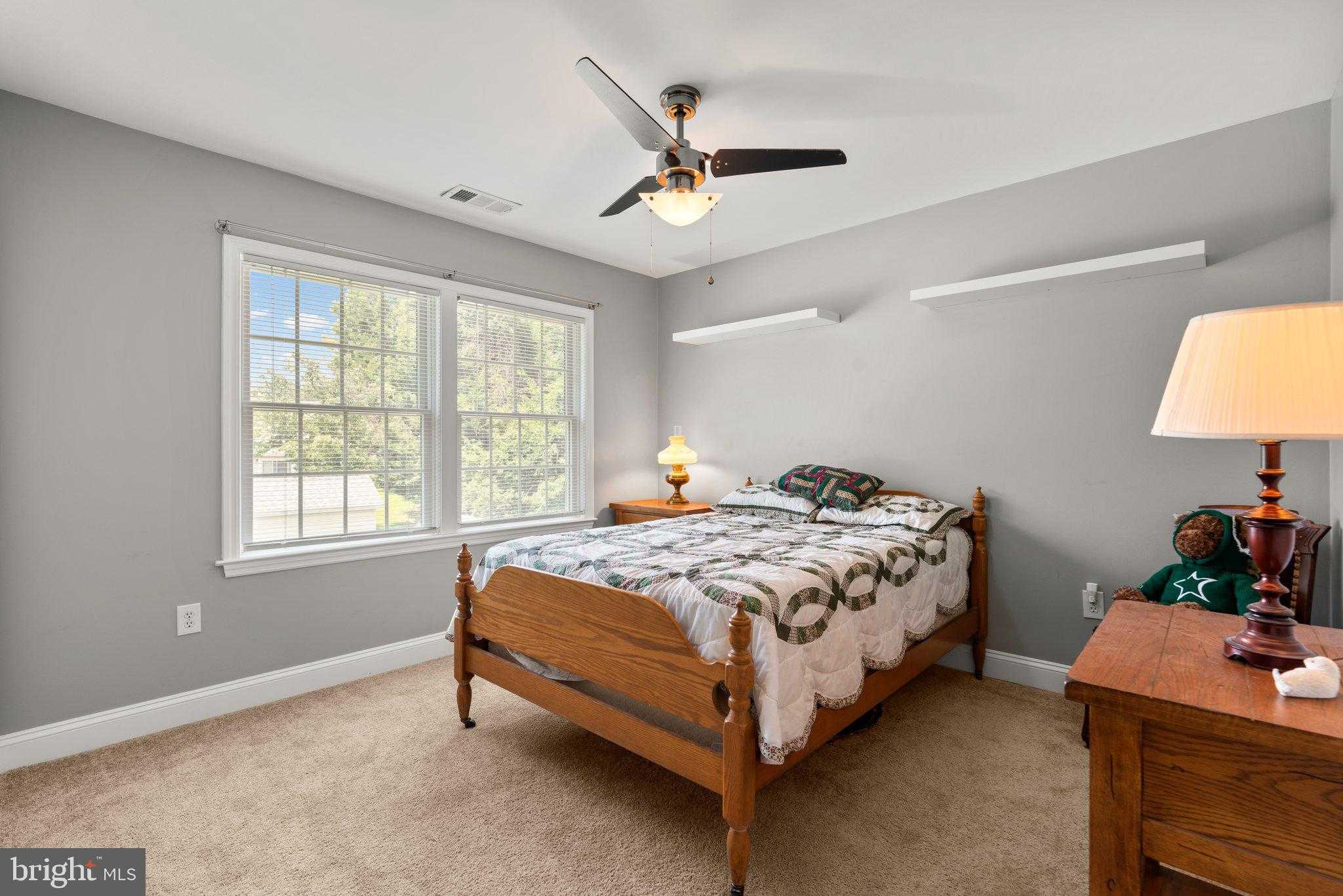 308 Clifton Ave photo 18