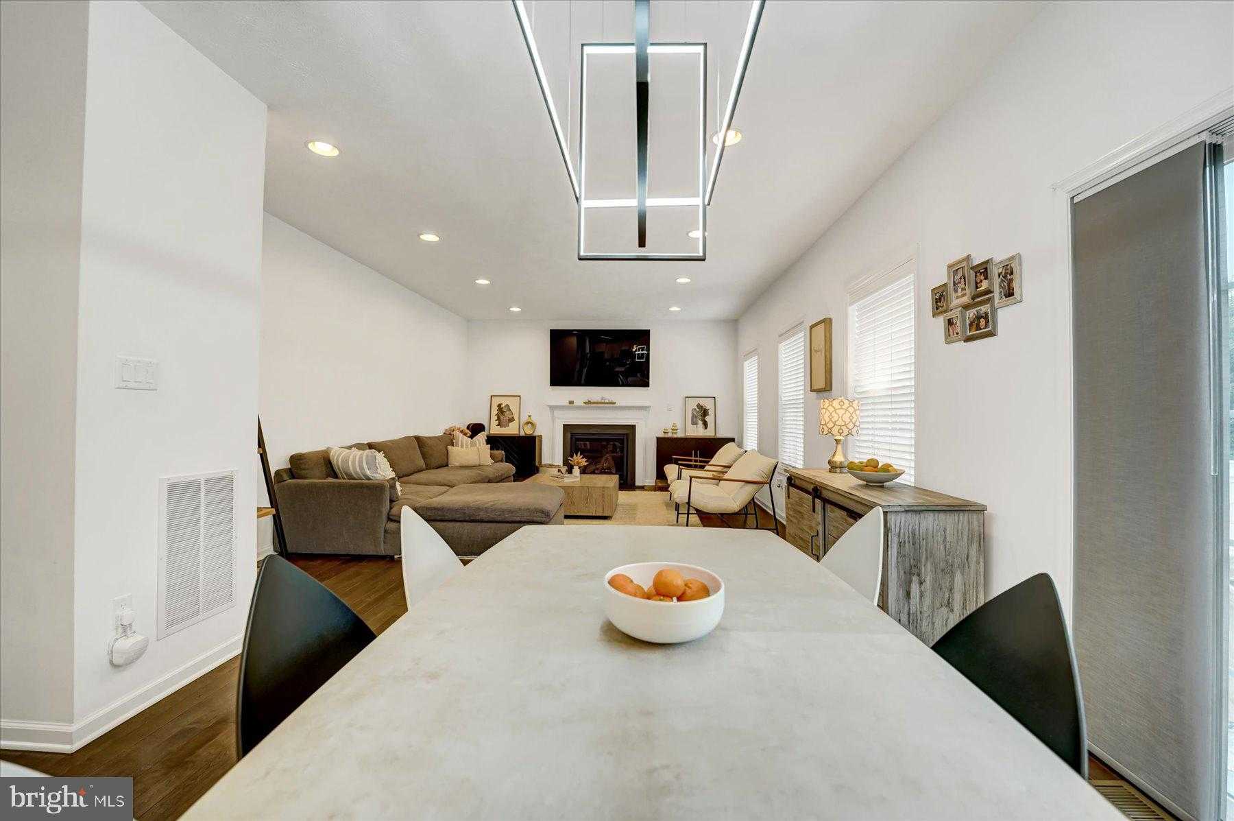 215 Glenndale Dr photo 12