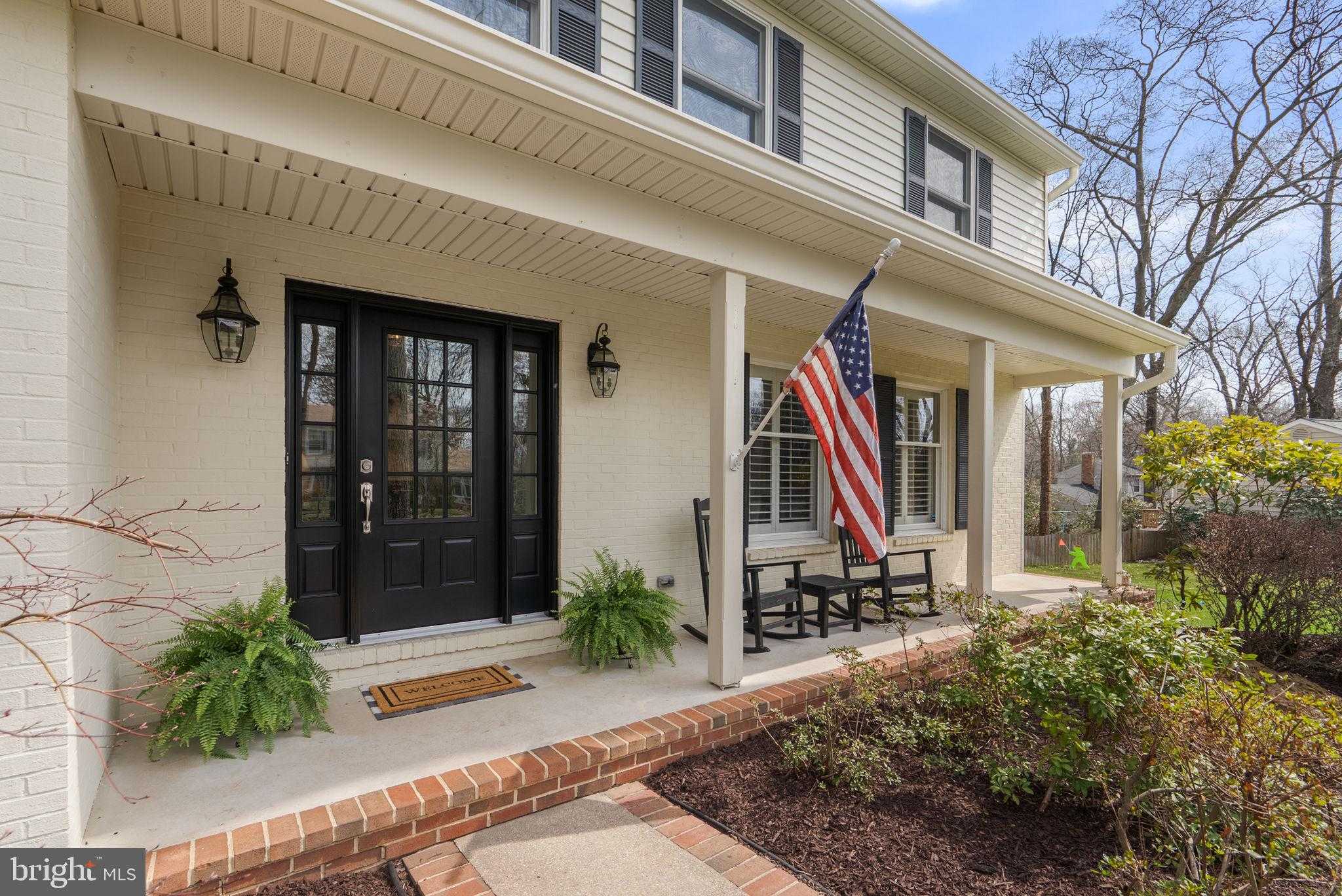 545 Devonshire CT photo 3