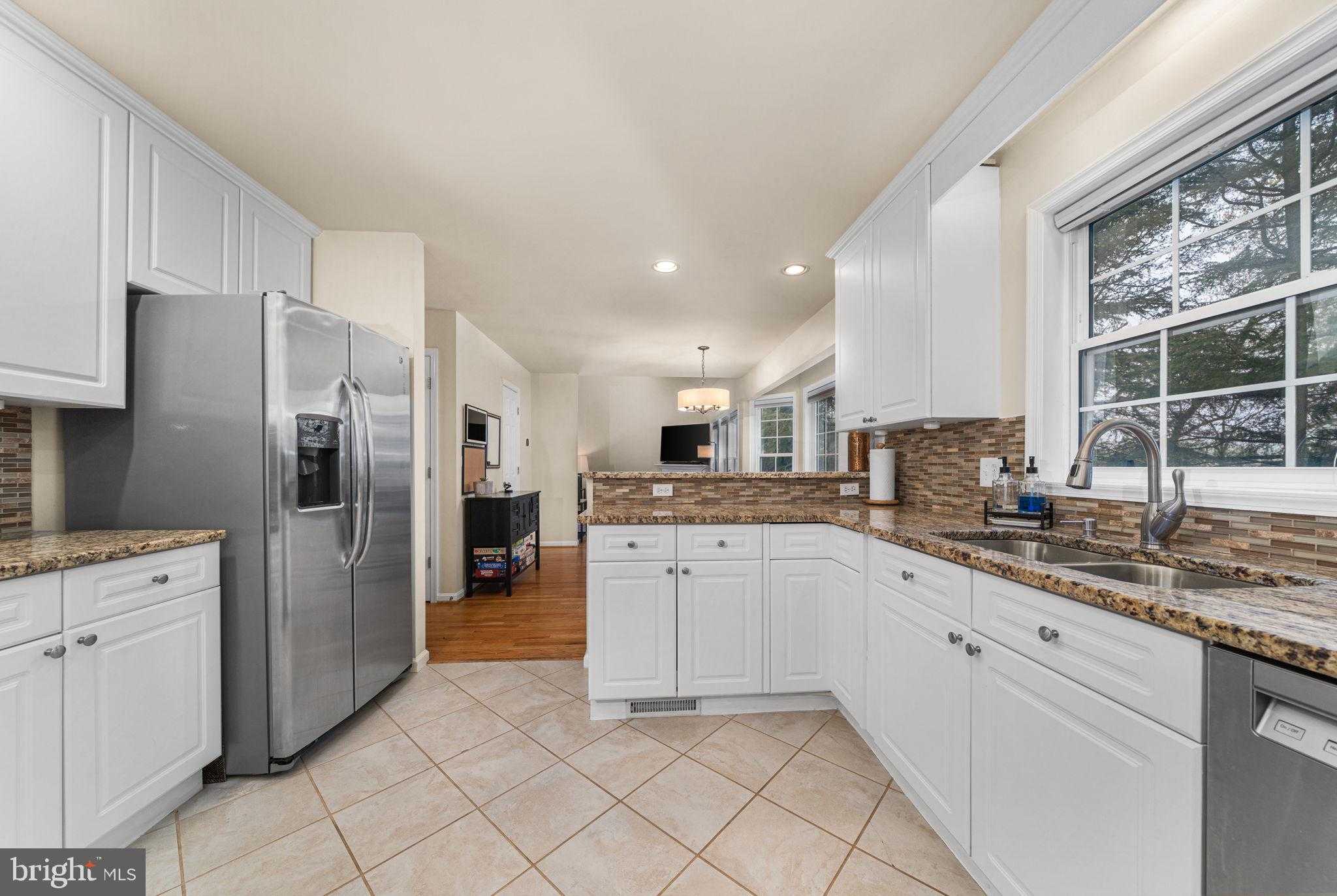 2784 Devonshire Garden CT photo 17