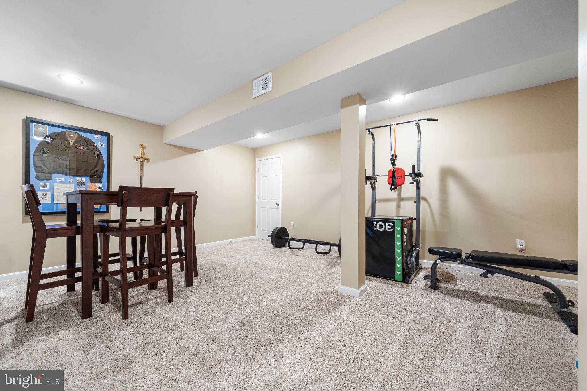 2784 Devonshire Garden CT photo 43