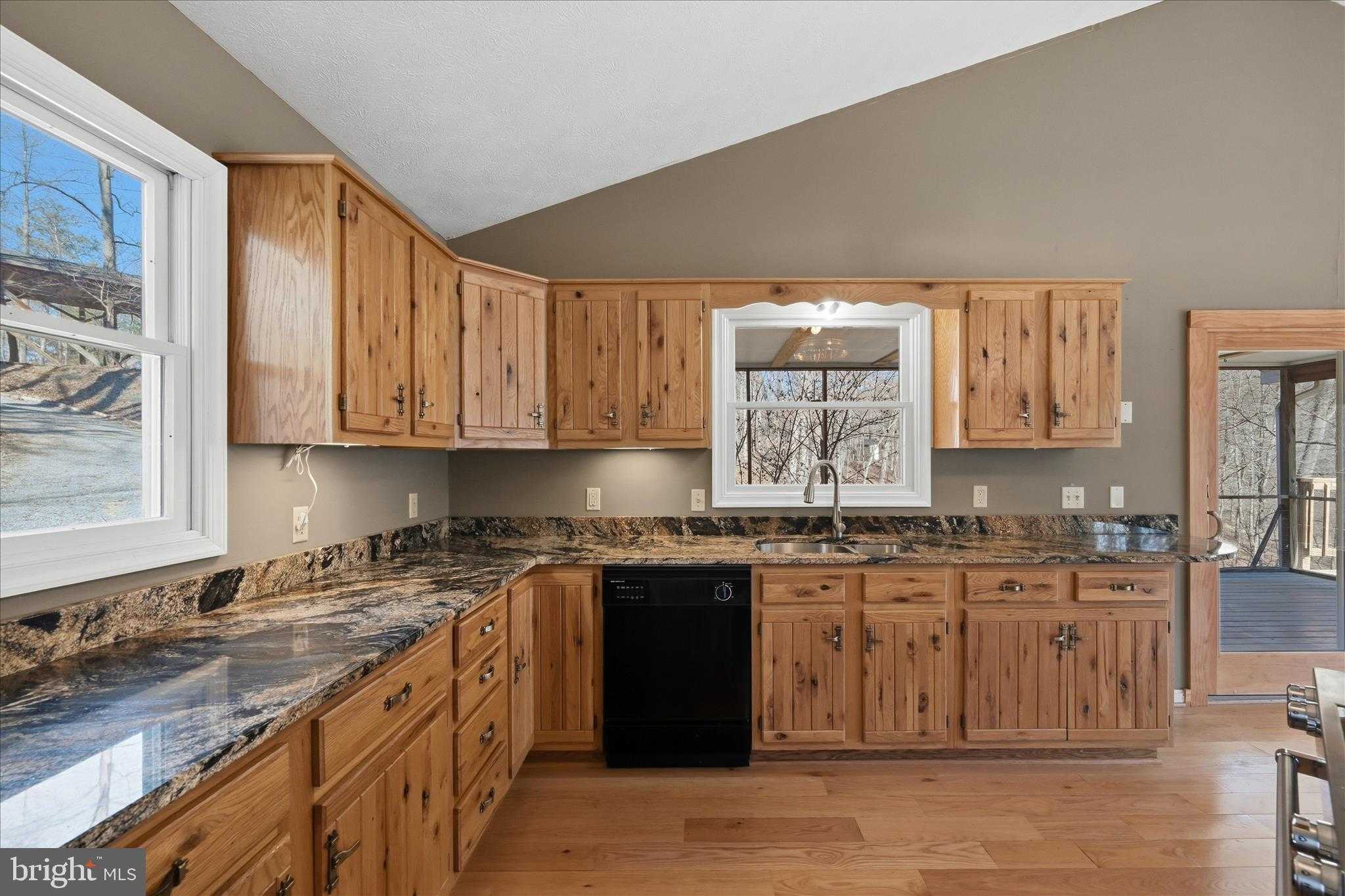 3 Running Waters Way photo 24