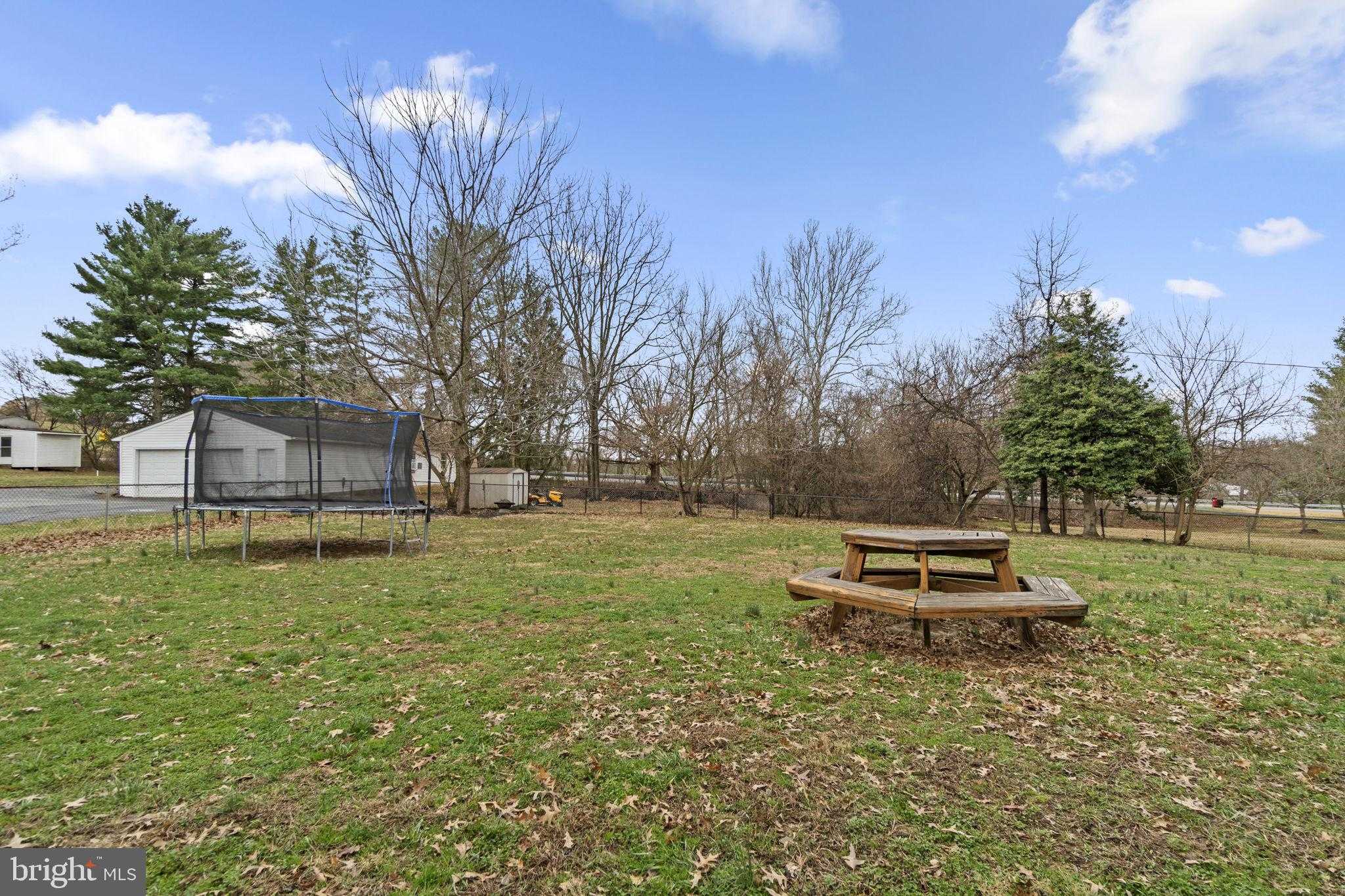 20767 Beaver Creek Rd photo 37