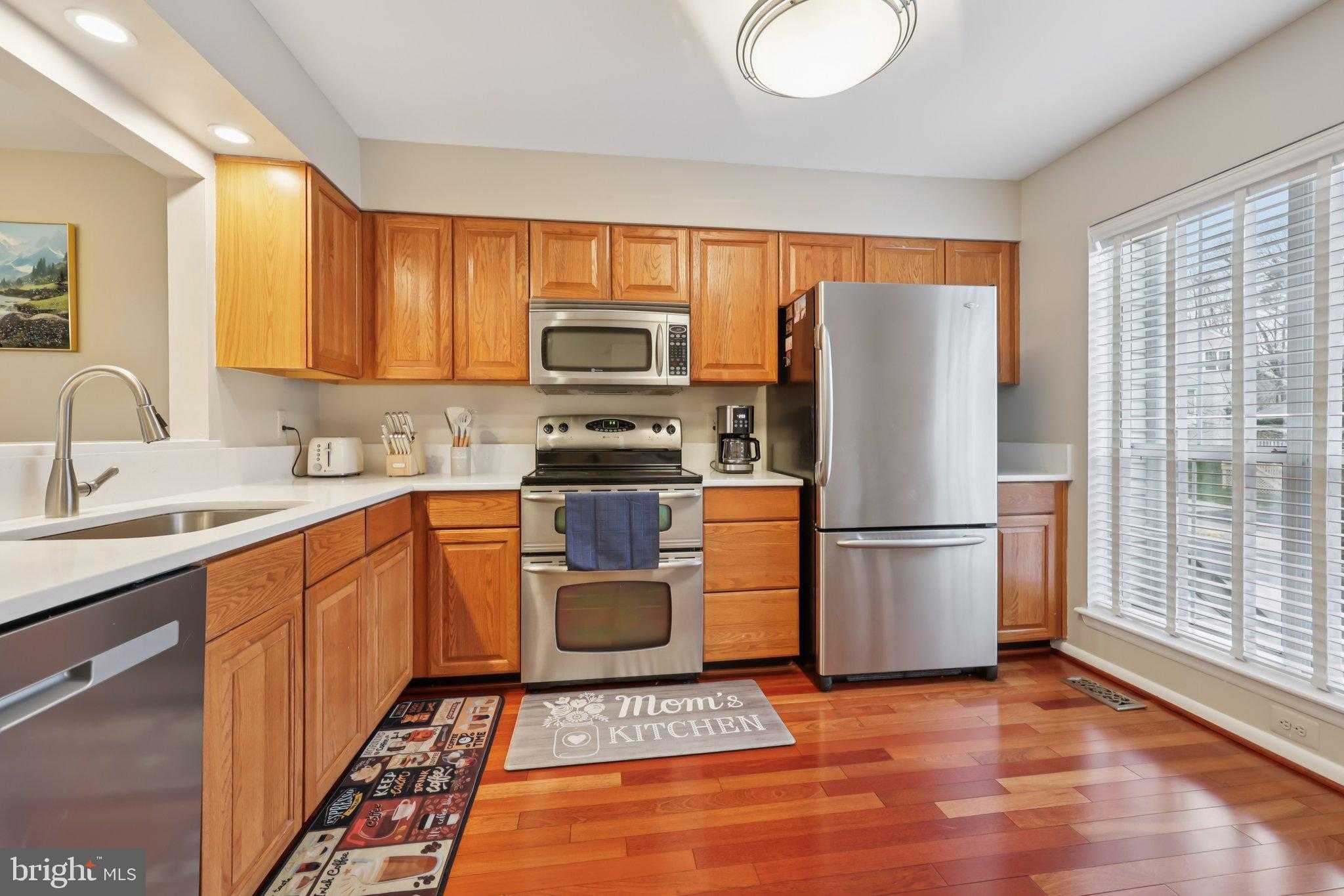 8309 Linden Oaks CT photo 9