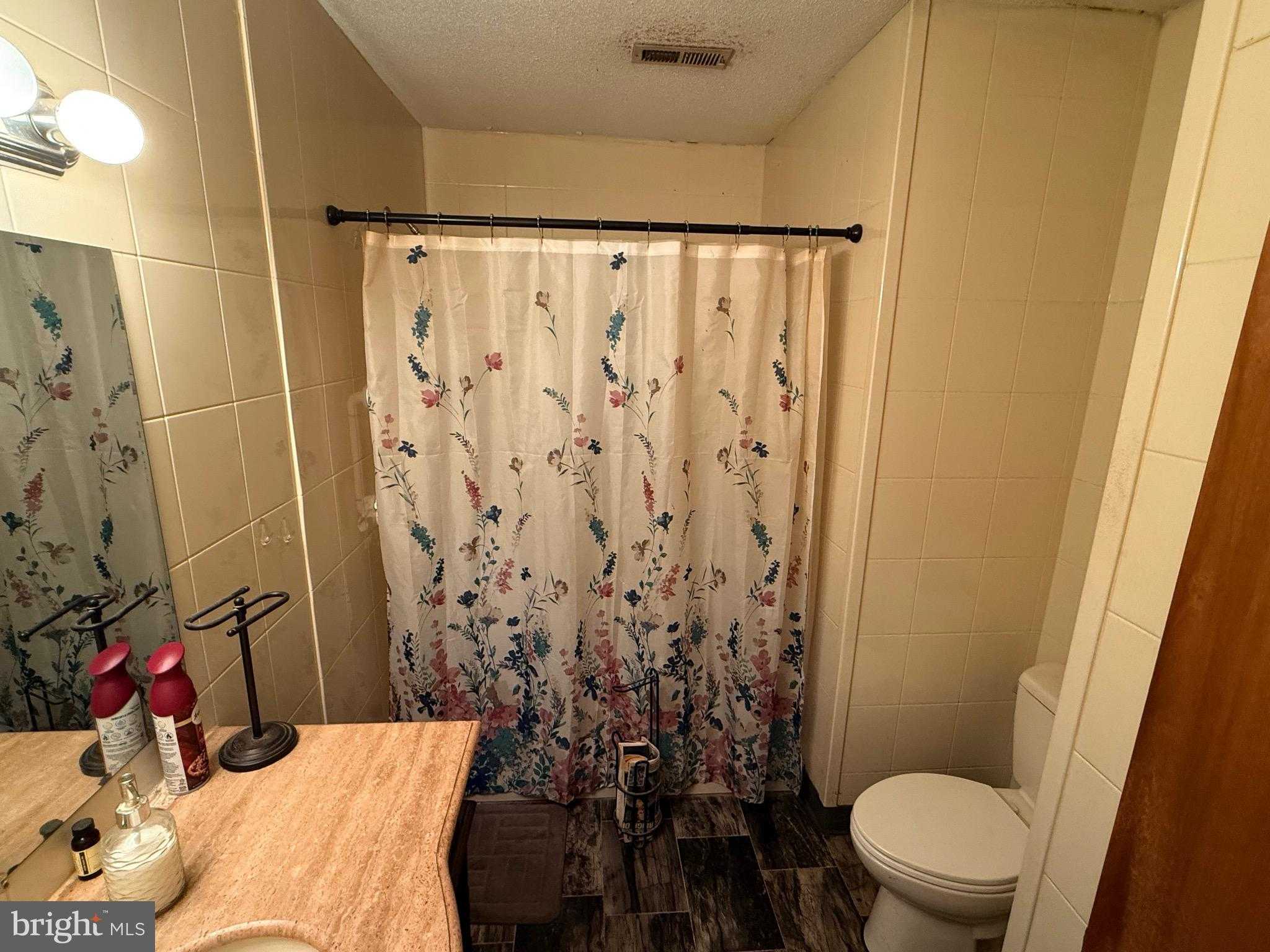 7592 Green Lewis Rd photo 18