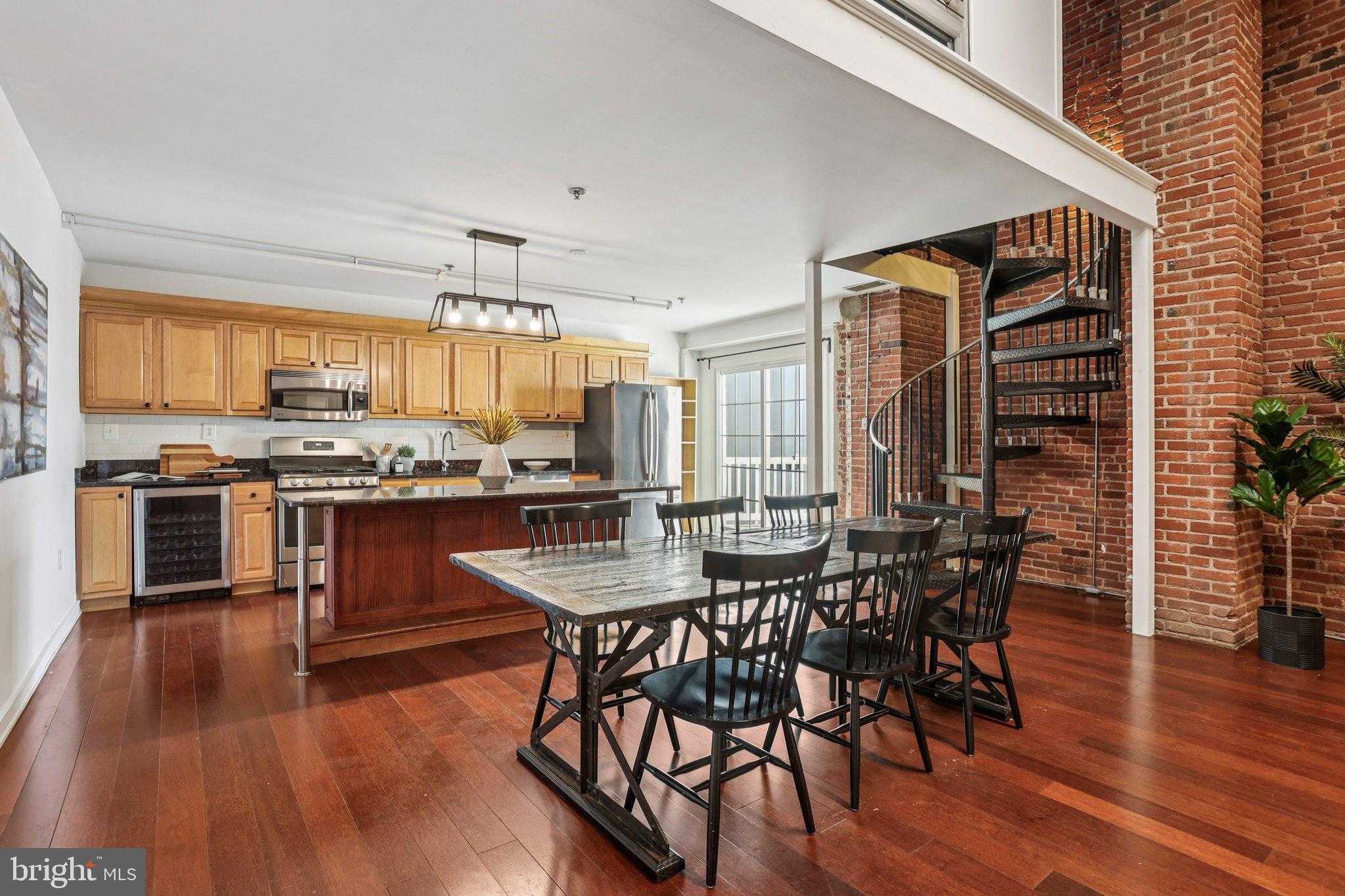 810 N Hancock St Apt 11 photo 5