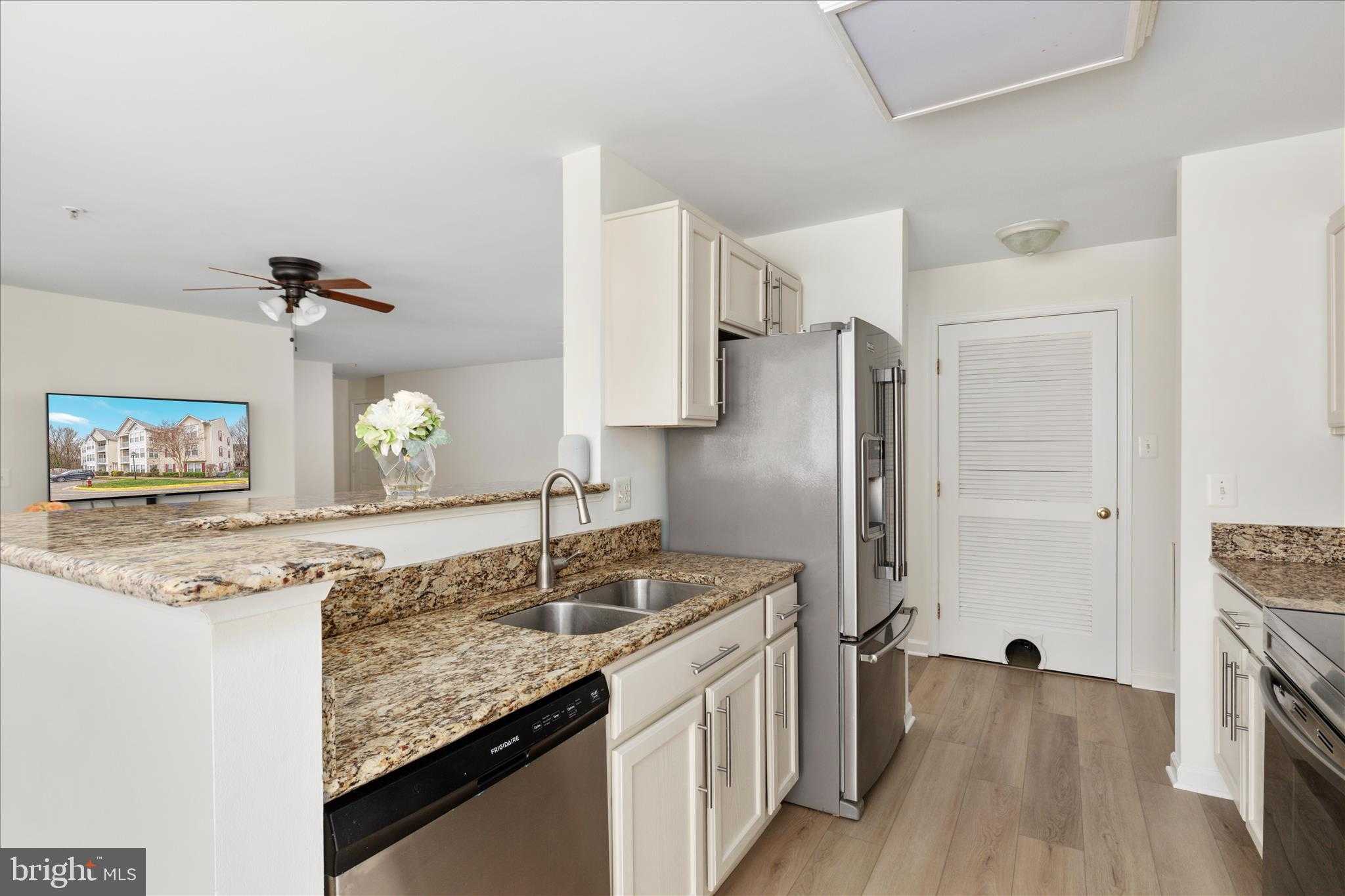 7502 Calderon CT photo 10