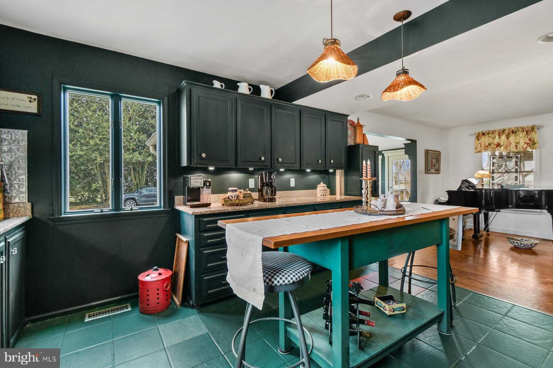 103 Buckingham Rd photo 4