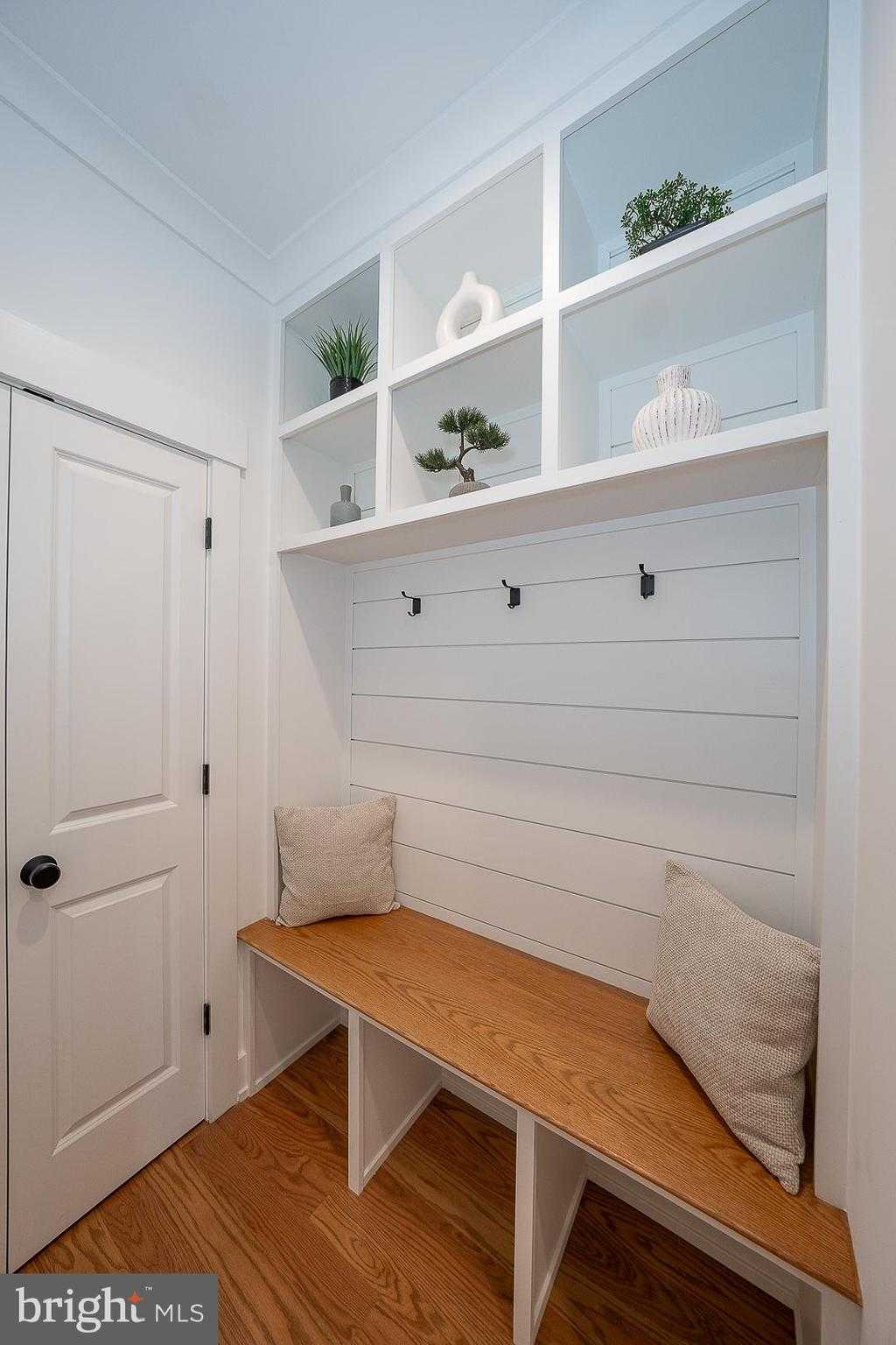 217 Namar Ave photo 11