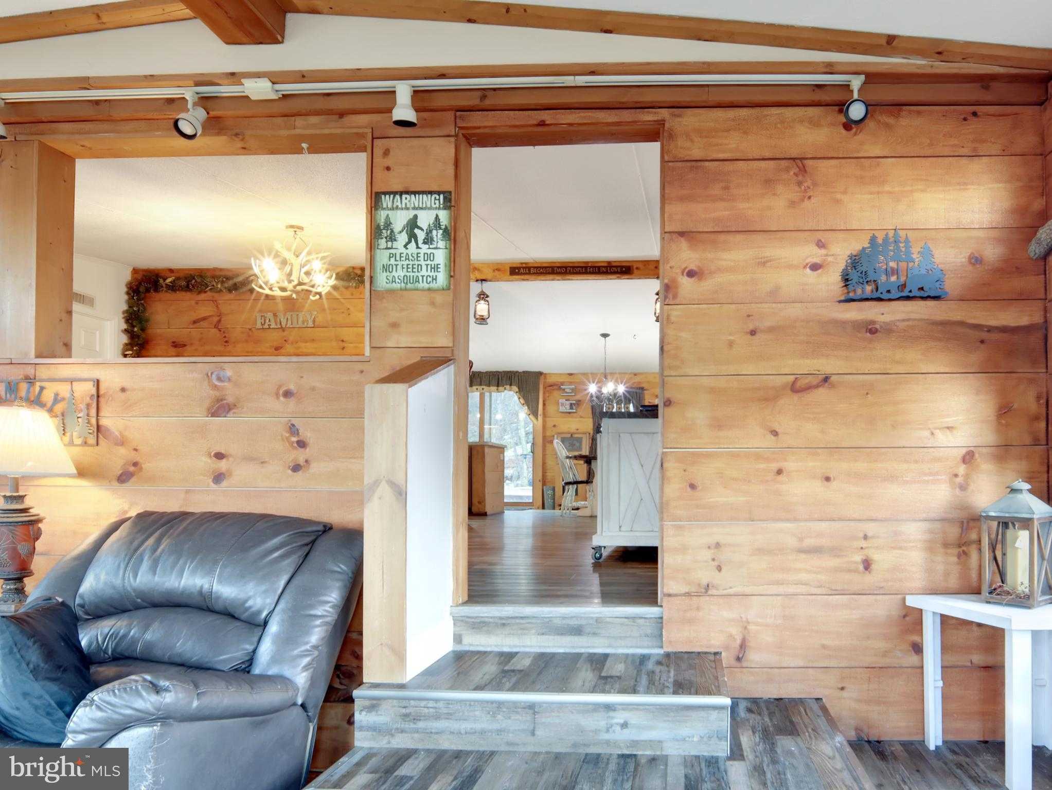 516 Roberts Ln photo 11