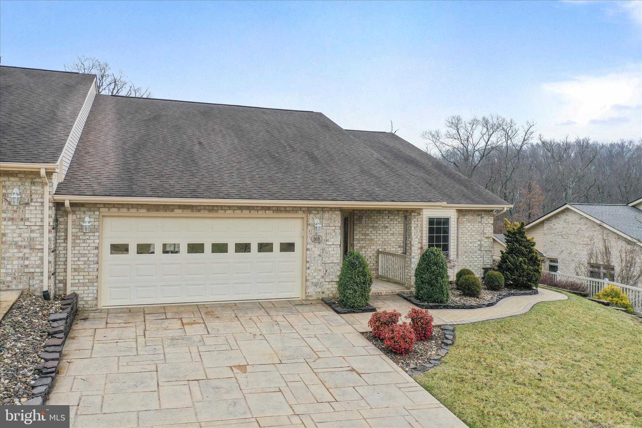 168 Stony Pointe Way photo 2