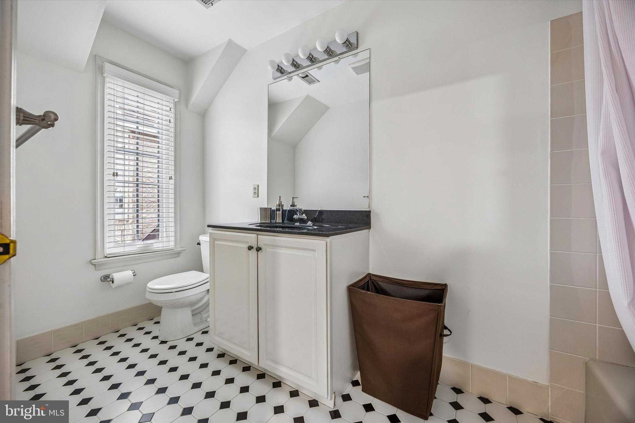 839 Foxfield Rd photo 36