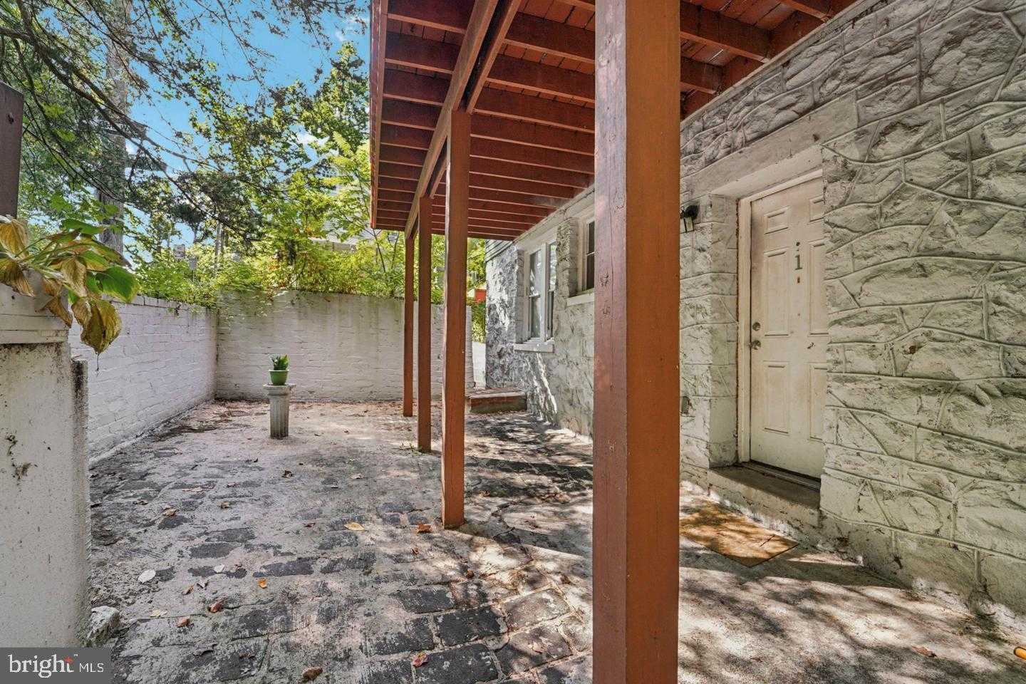 4511 Prospect Cir photo 2