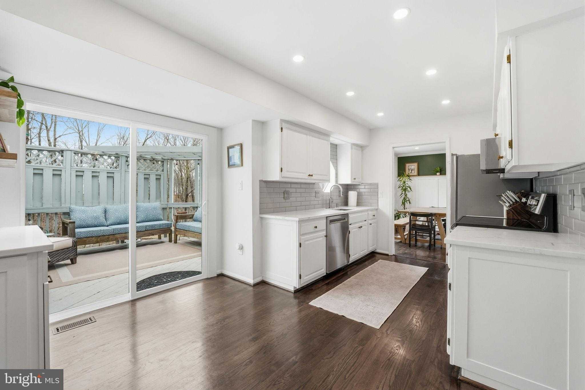 10172 Yorktown Way photo 7