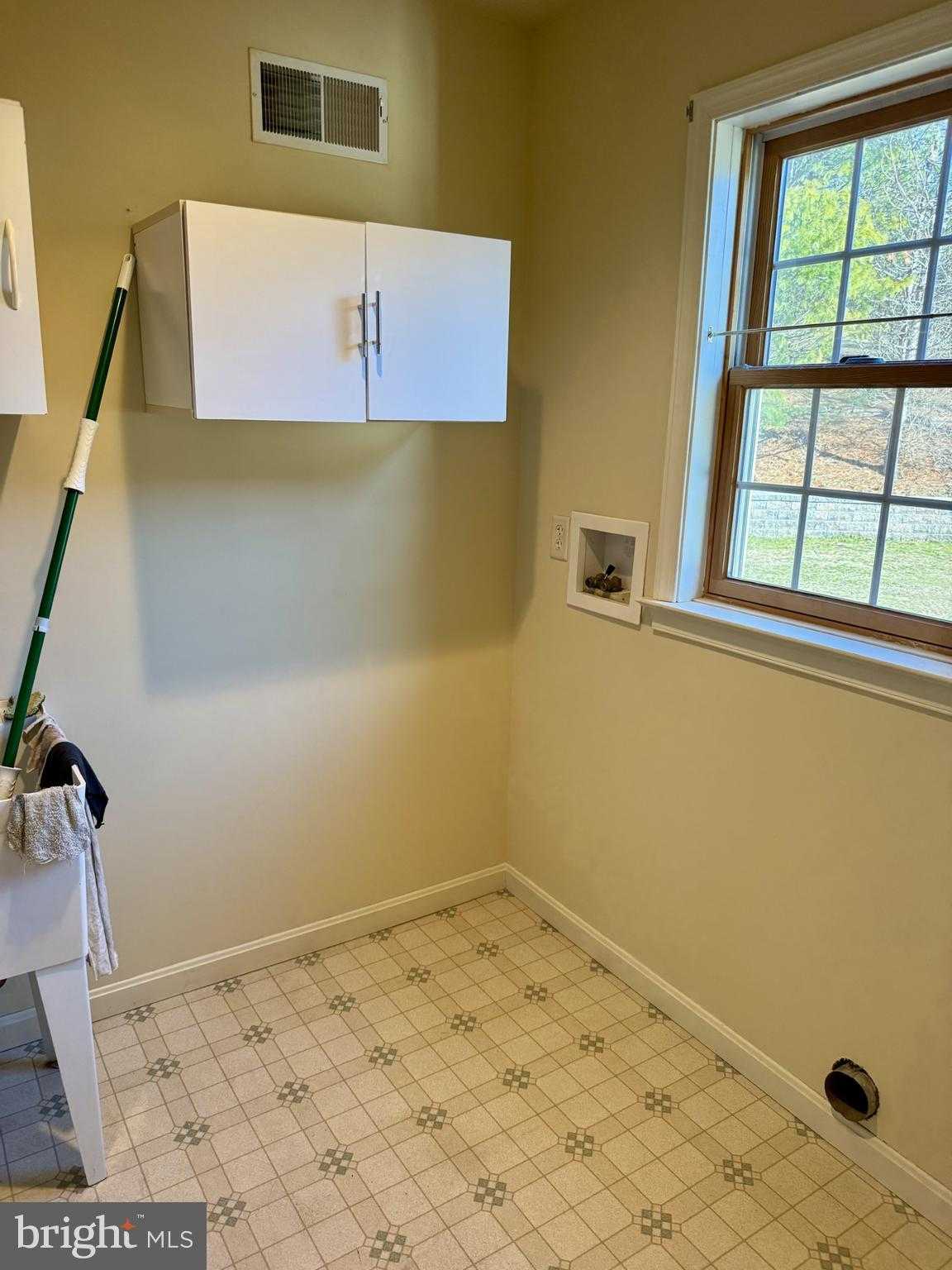 160 Bulls Head Rd photo 13