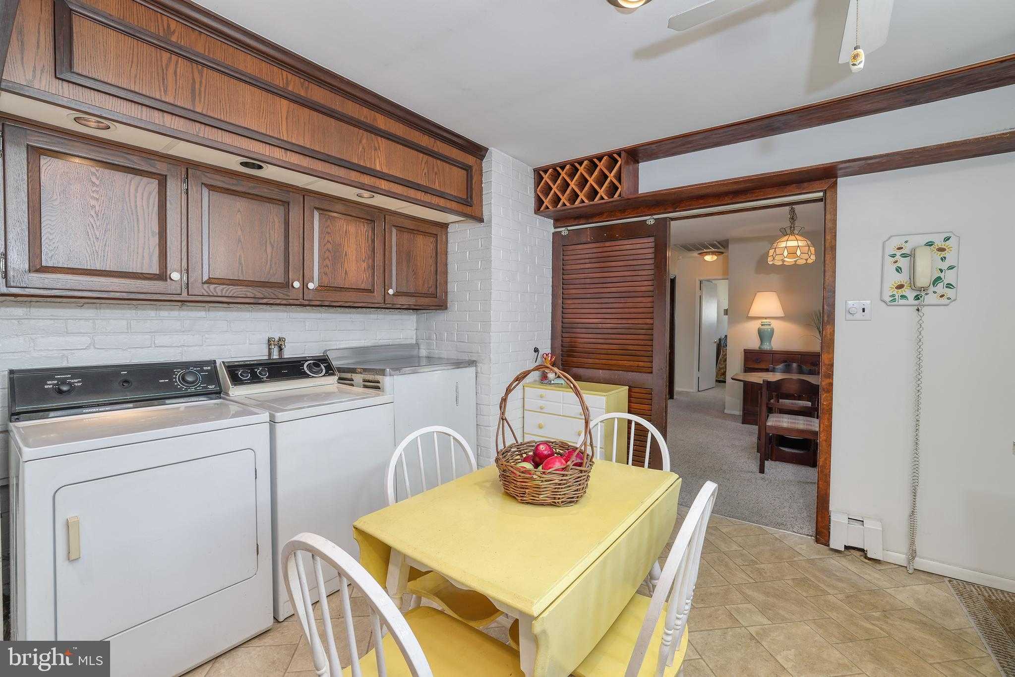 19 Dewberry Ln photo 15