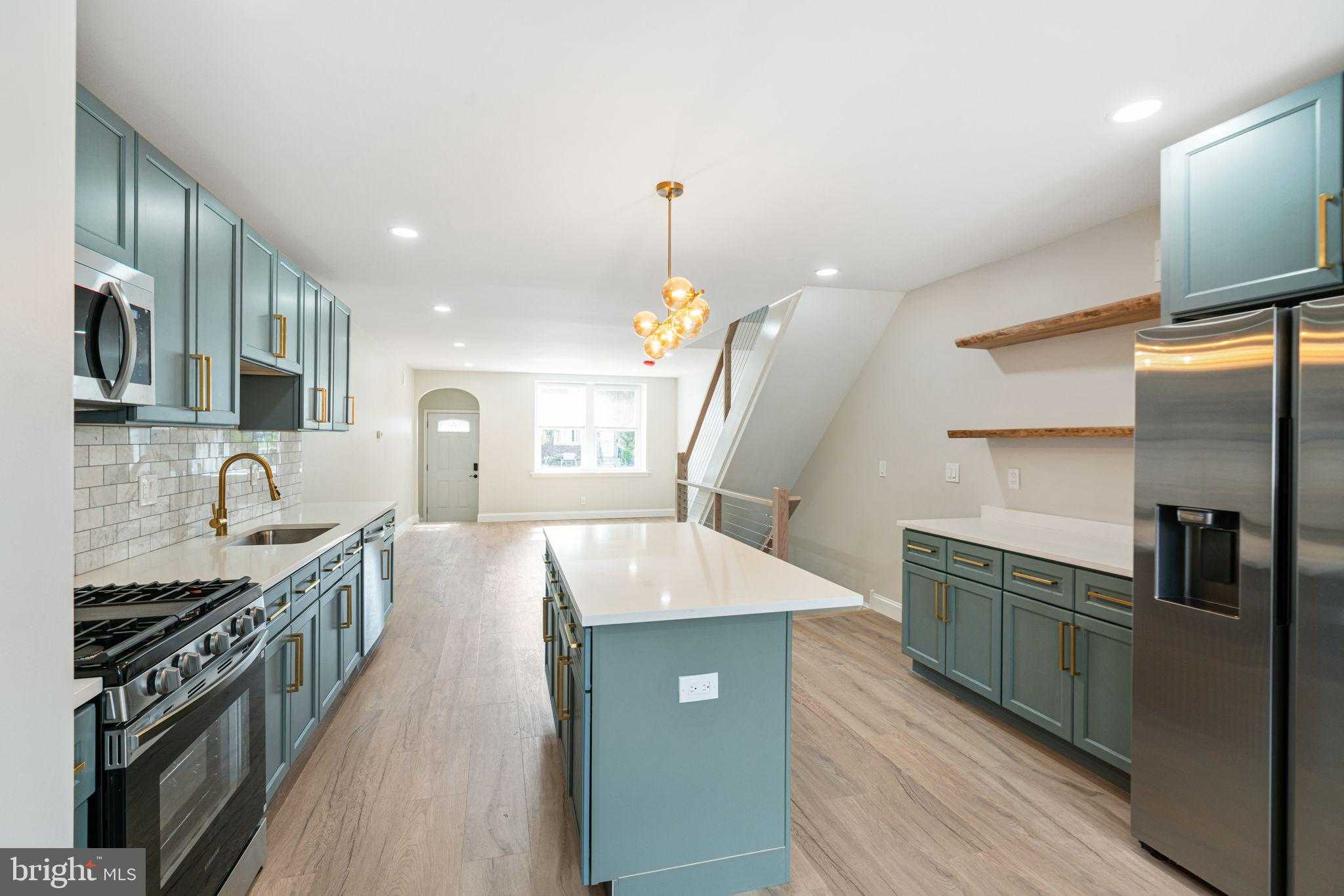 7705 Pickering Ave photo 7