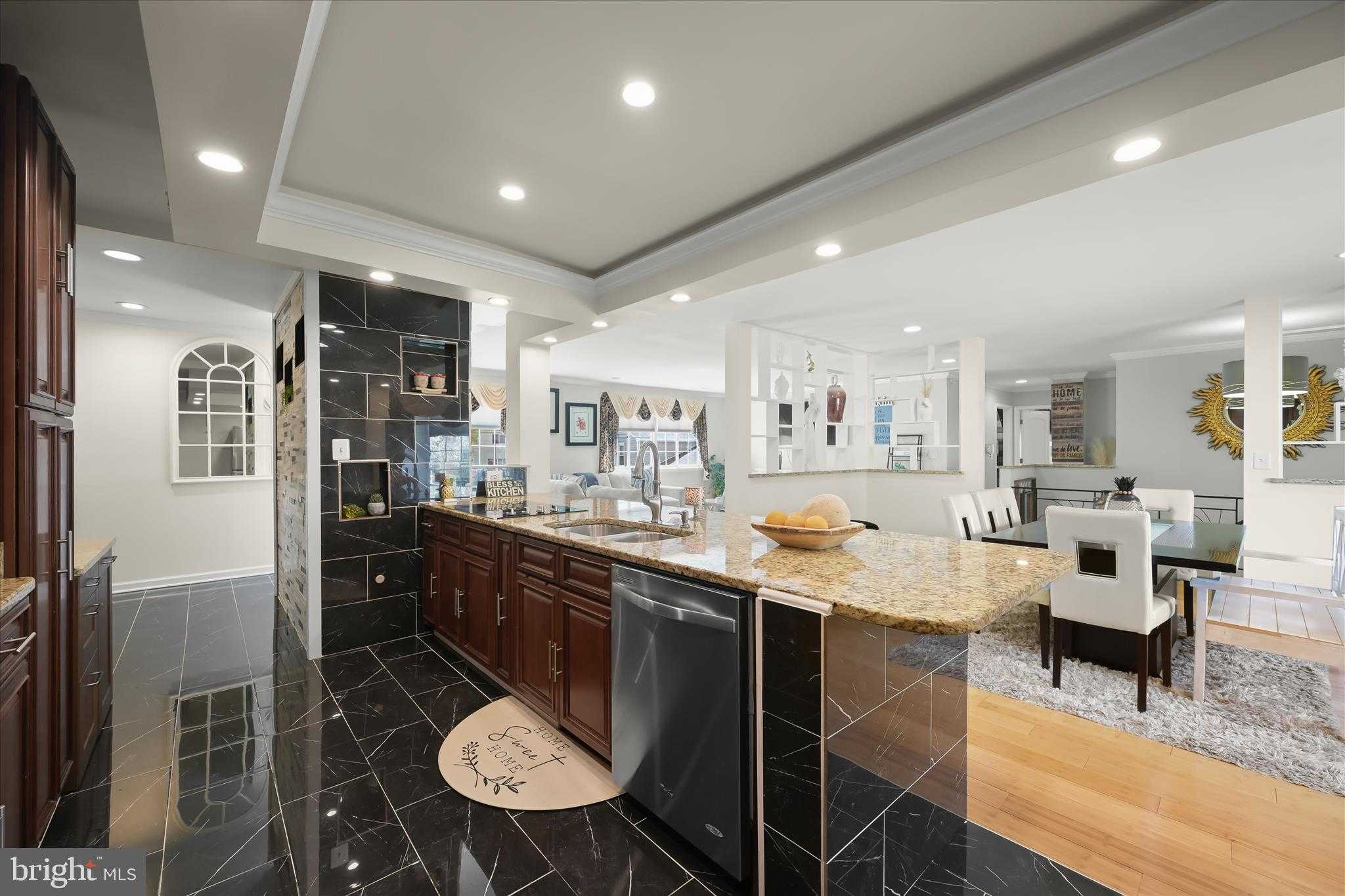 1 Southview CT photo 22