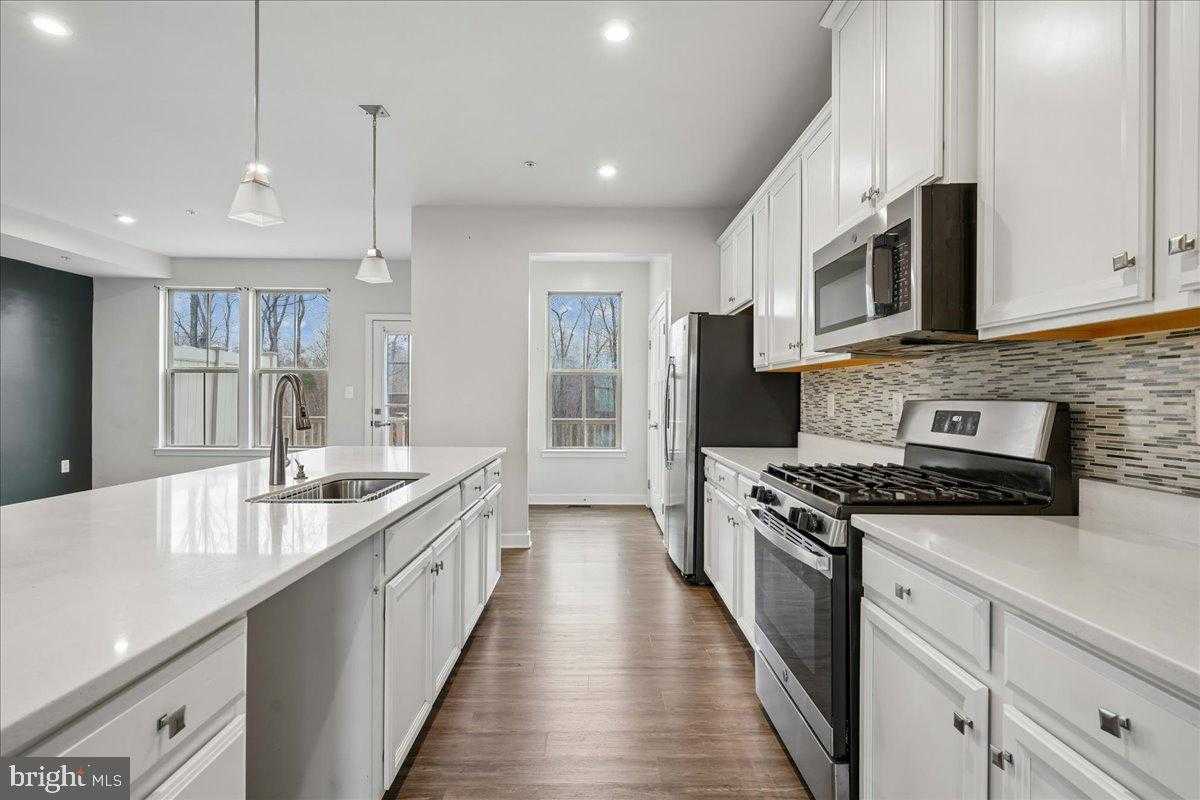 14510 Grace Kellen Ave photo 3