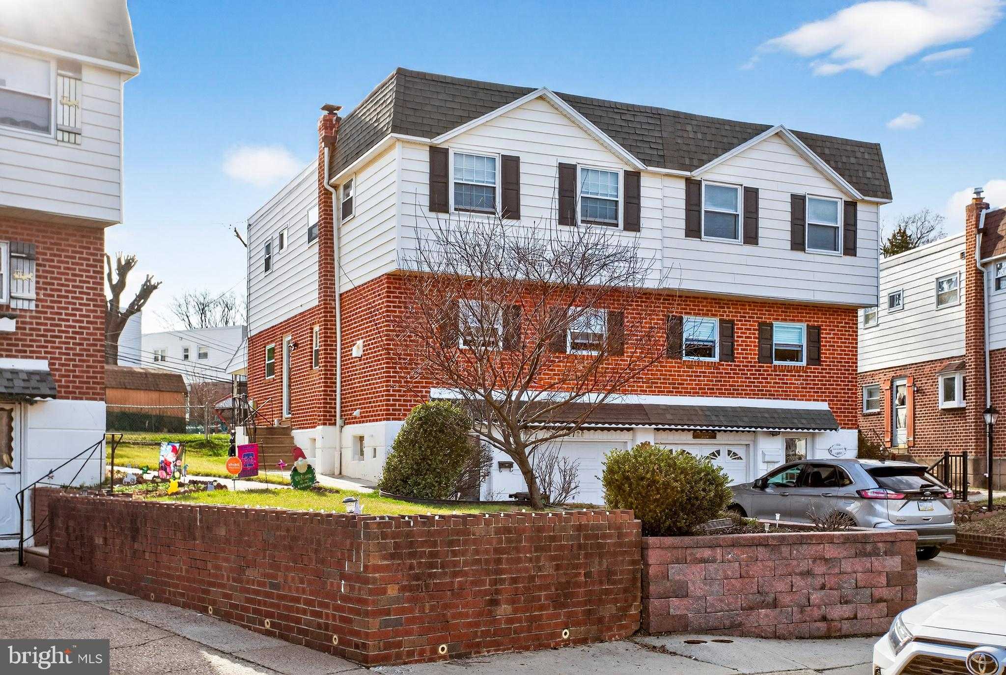 2720 Clayton St photo 3