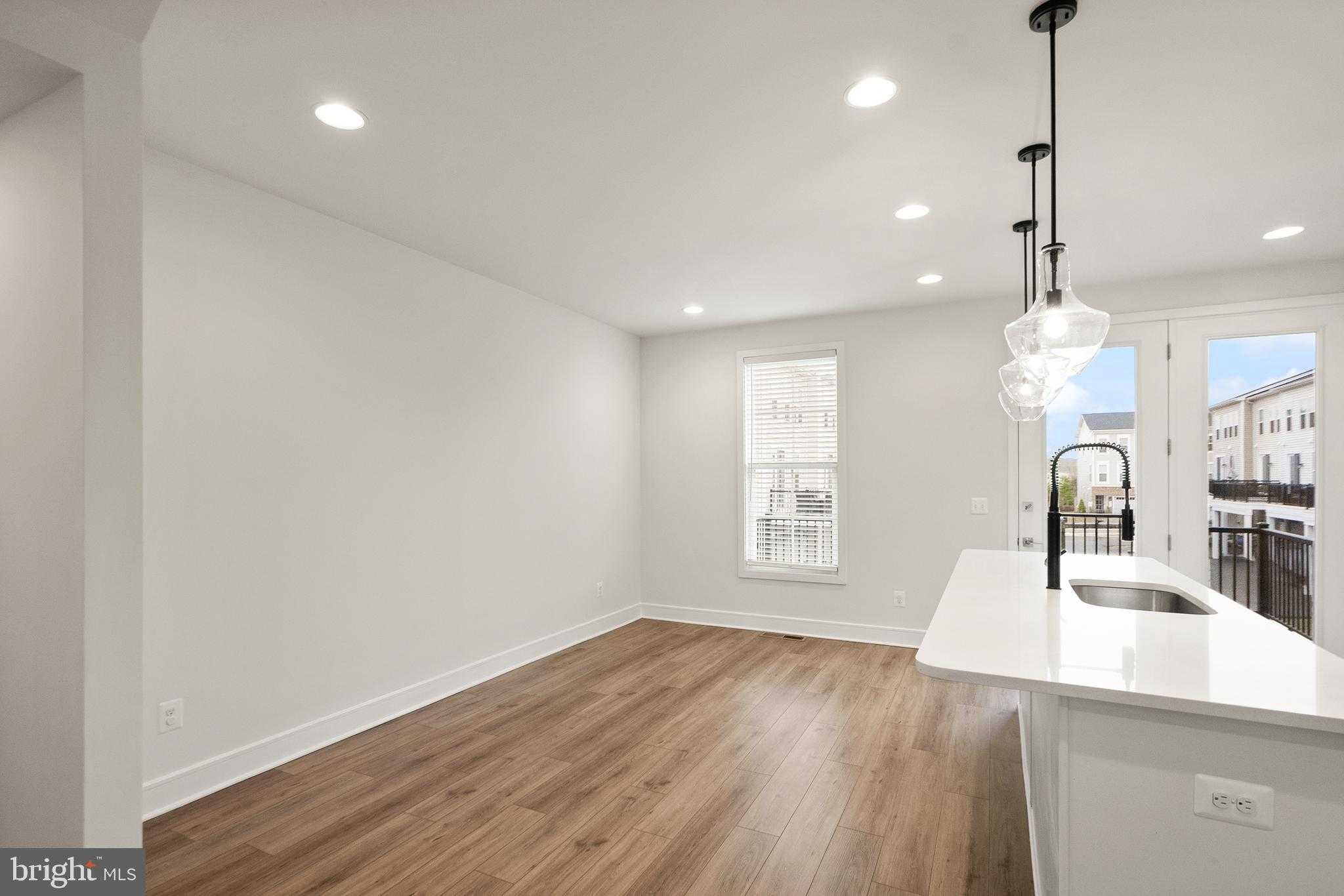 14532 Alsace Ln photo 9