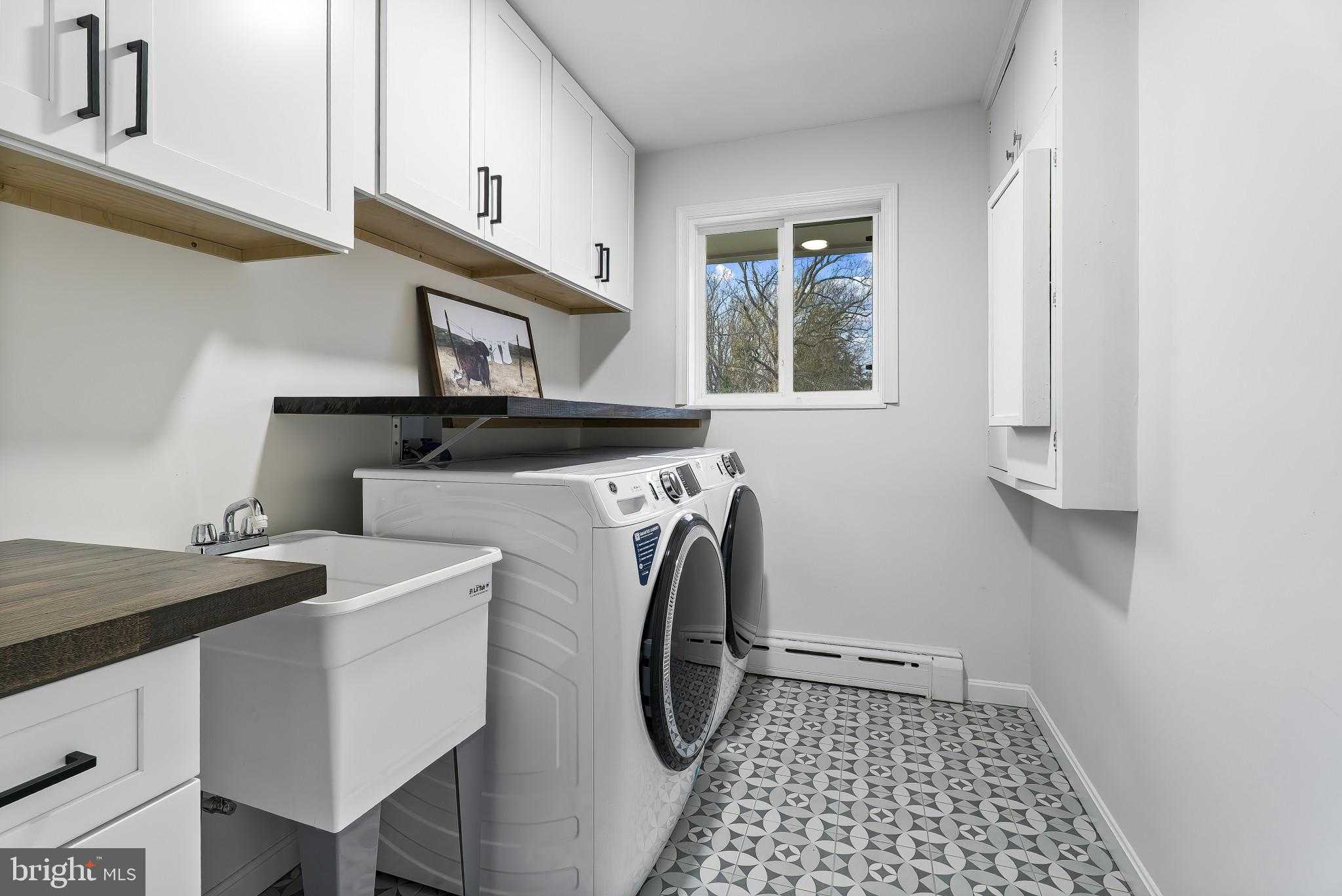 512 Quaint Acres Dr photo 29