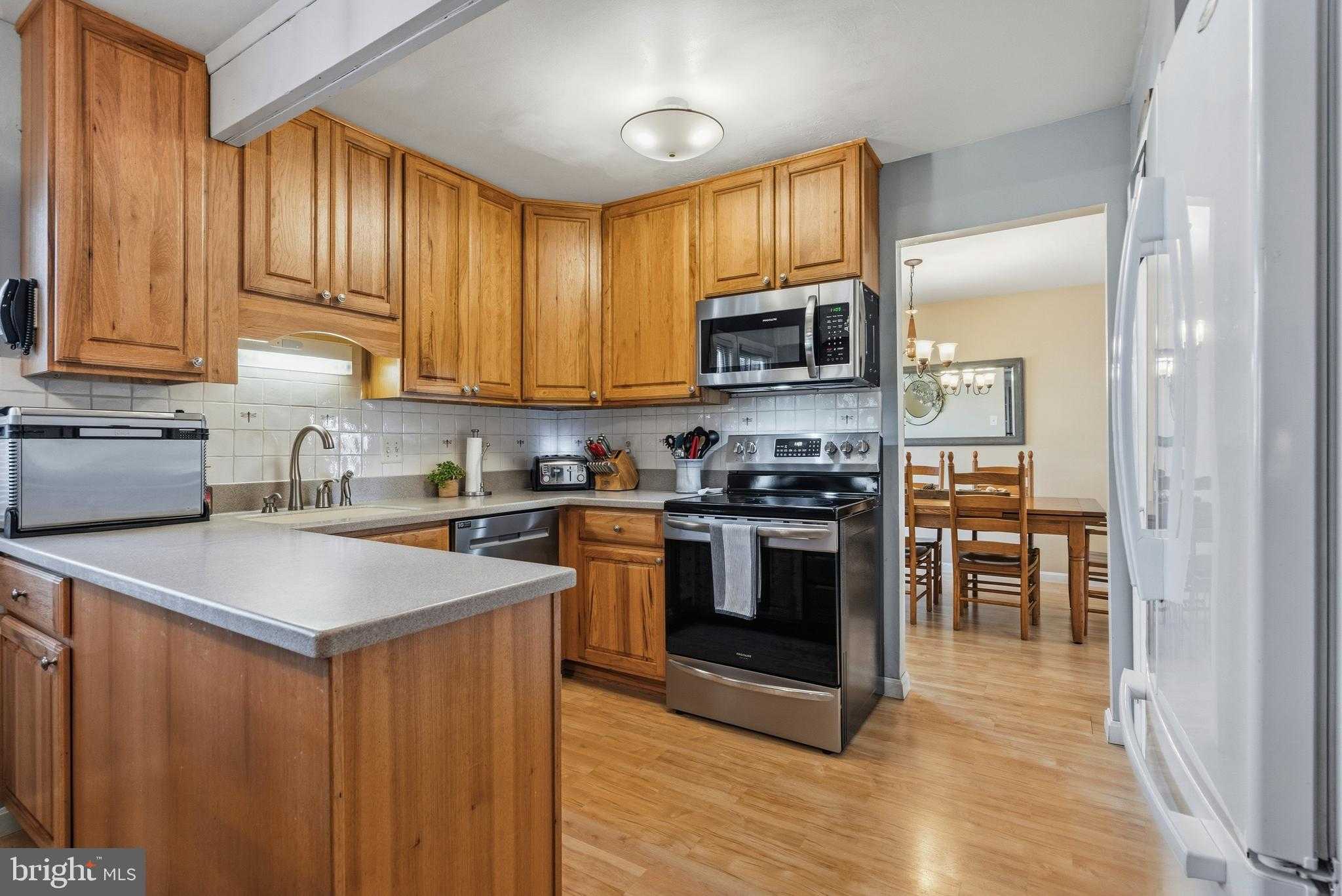 2617 Woodfern CT photo 18