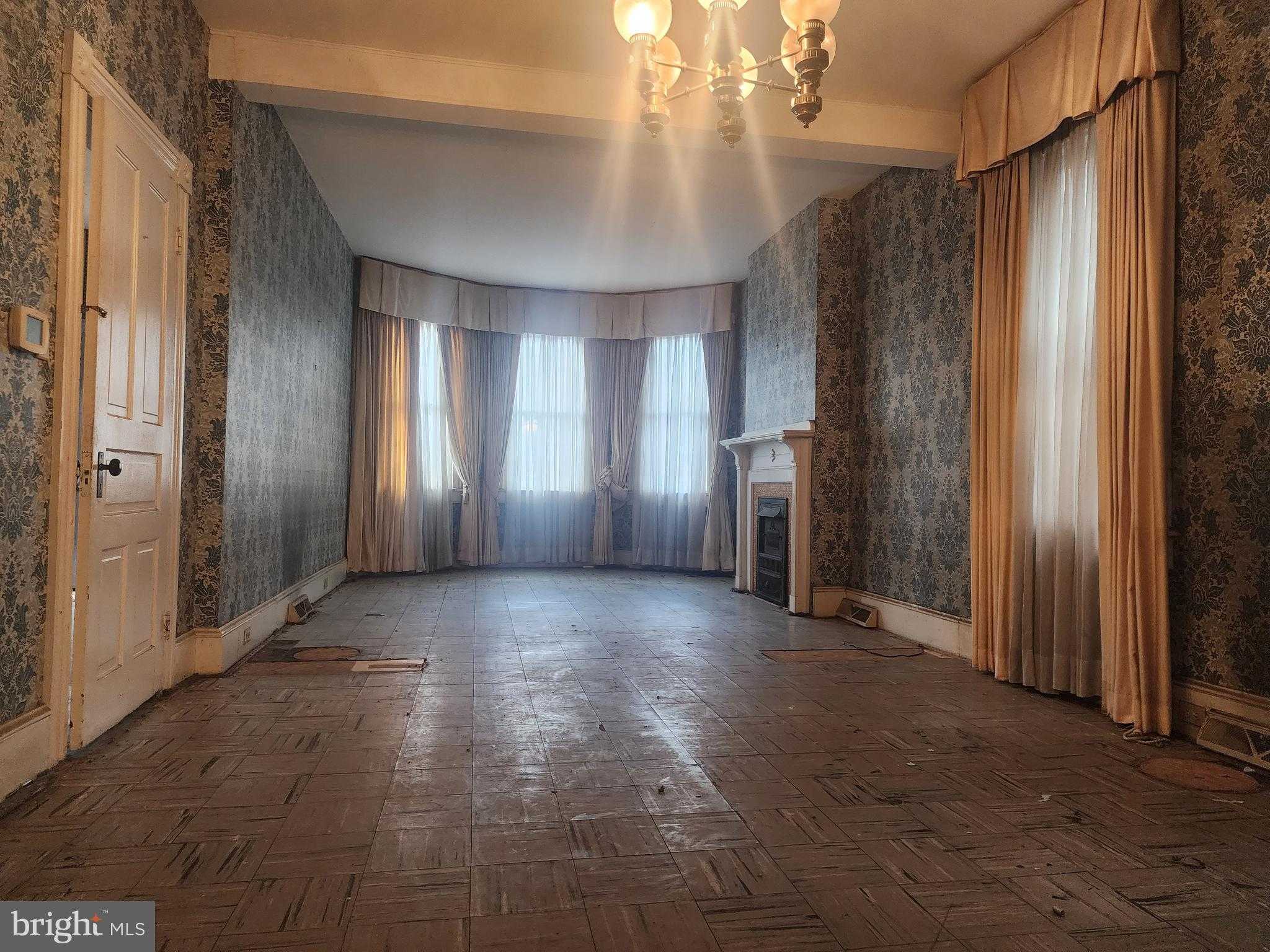 116 Decatur St photo 6