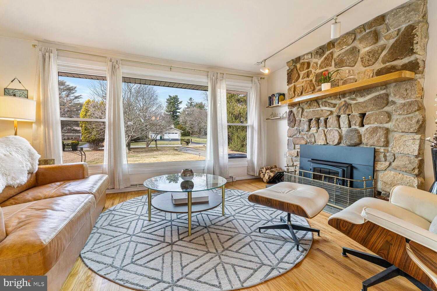 16 War Admiral Ln photo 4