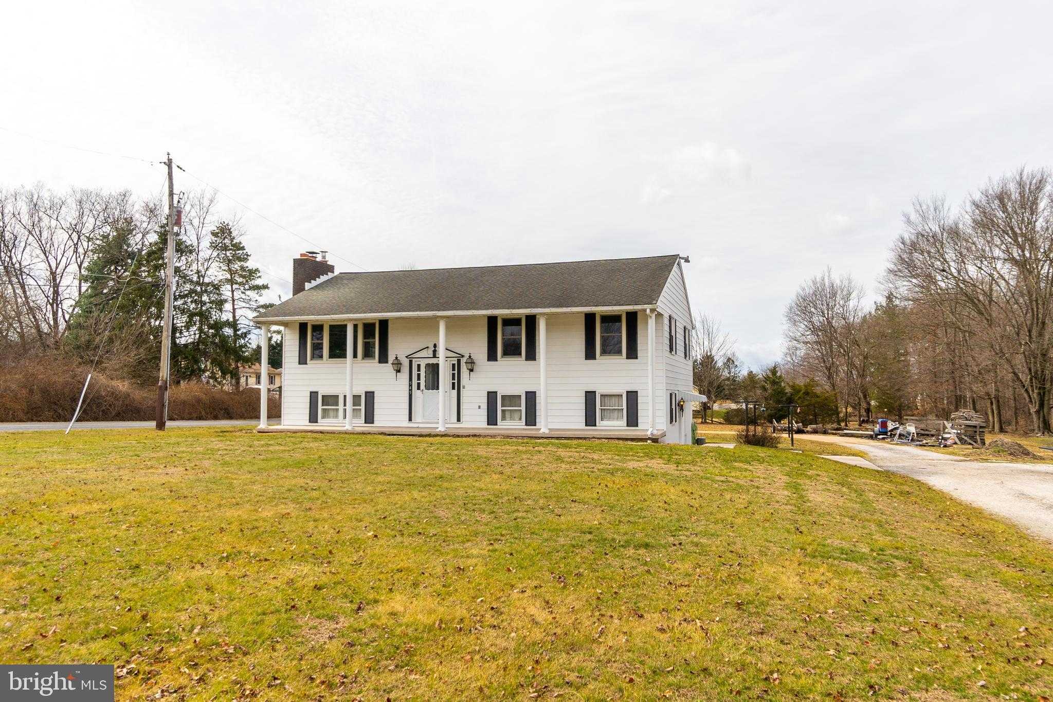 545 Hanover St photo 2