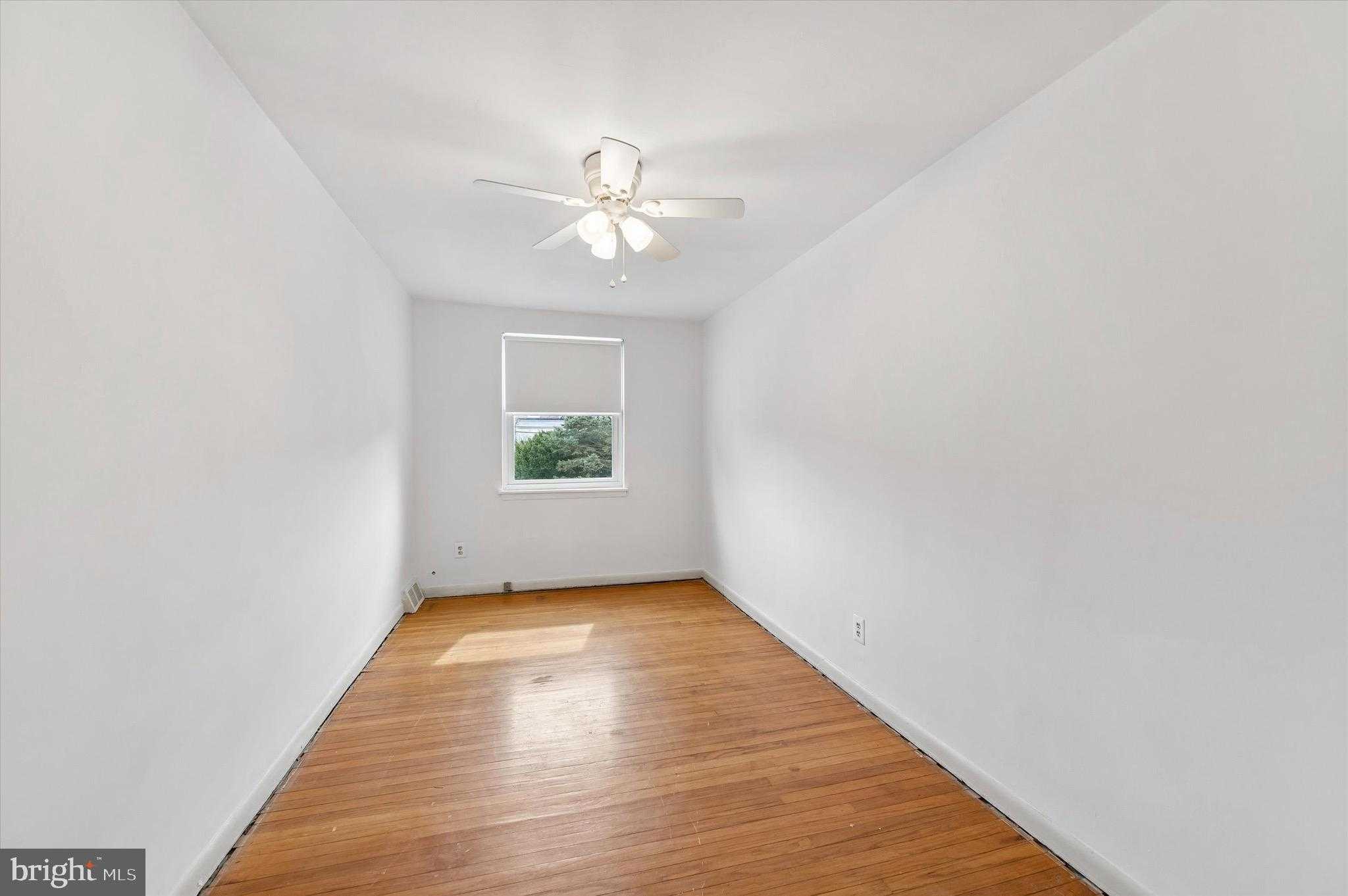 8637 Bridle Rd photo 11