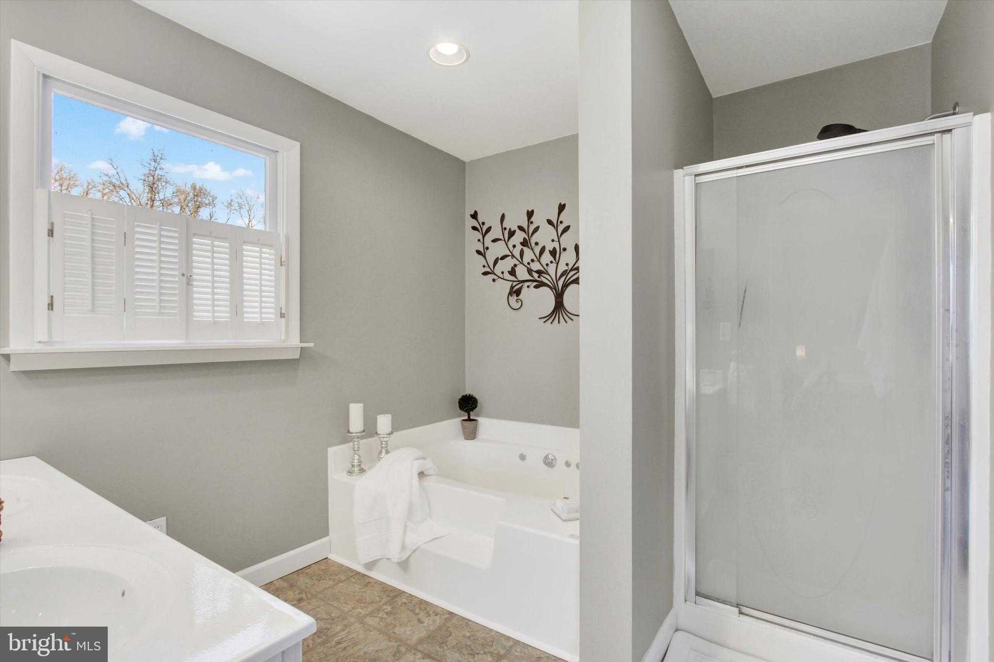 3 Howard Dr photo 16