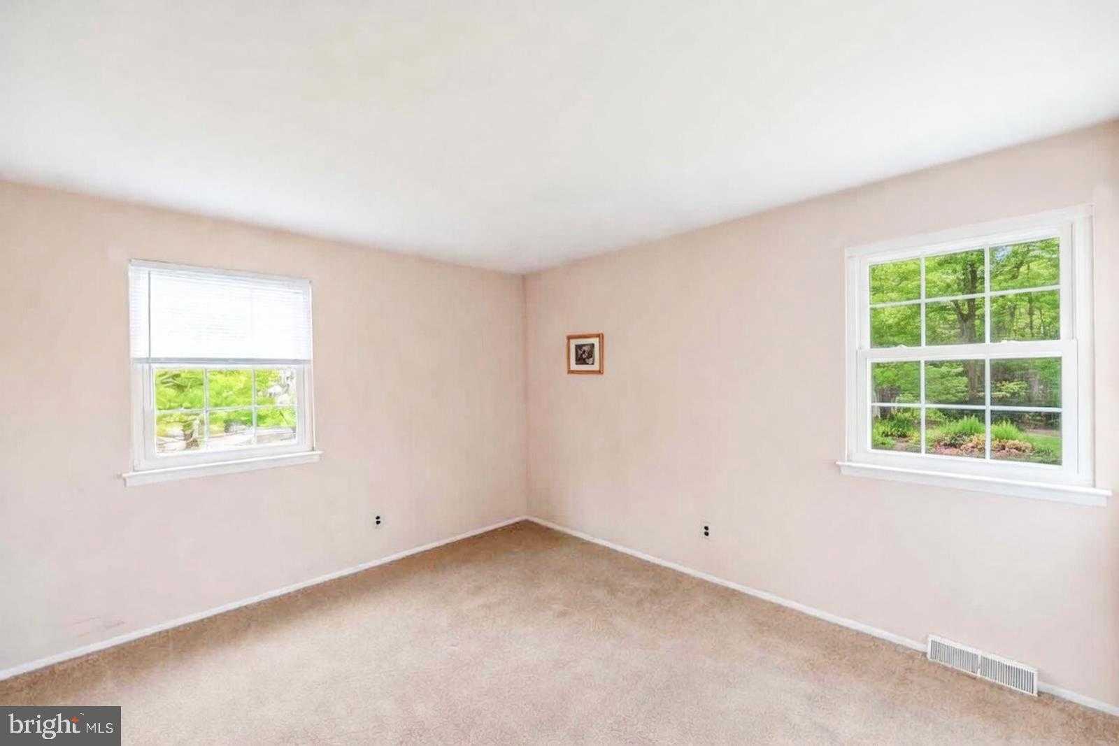 45 Iroquois Dr photo 26