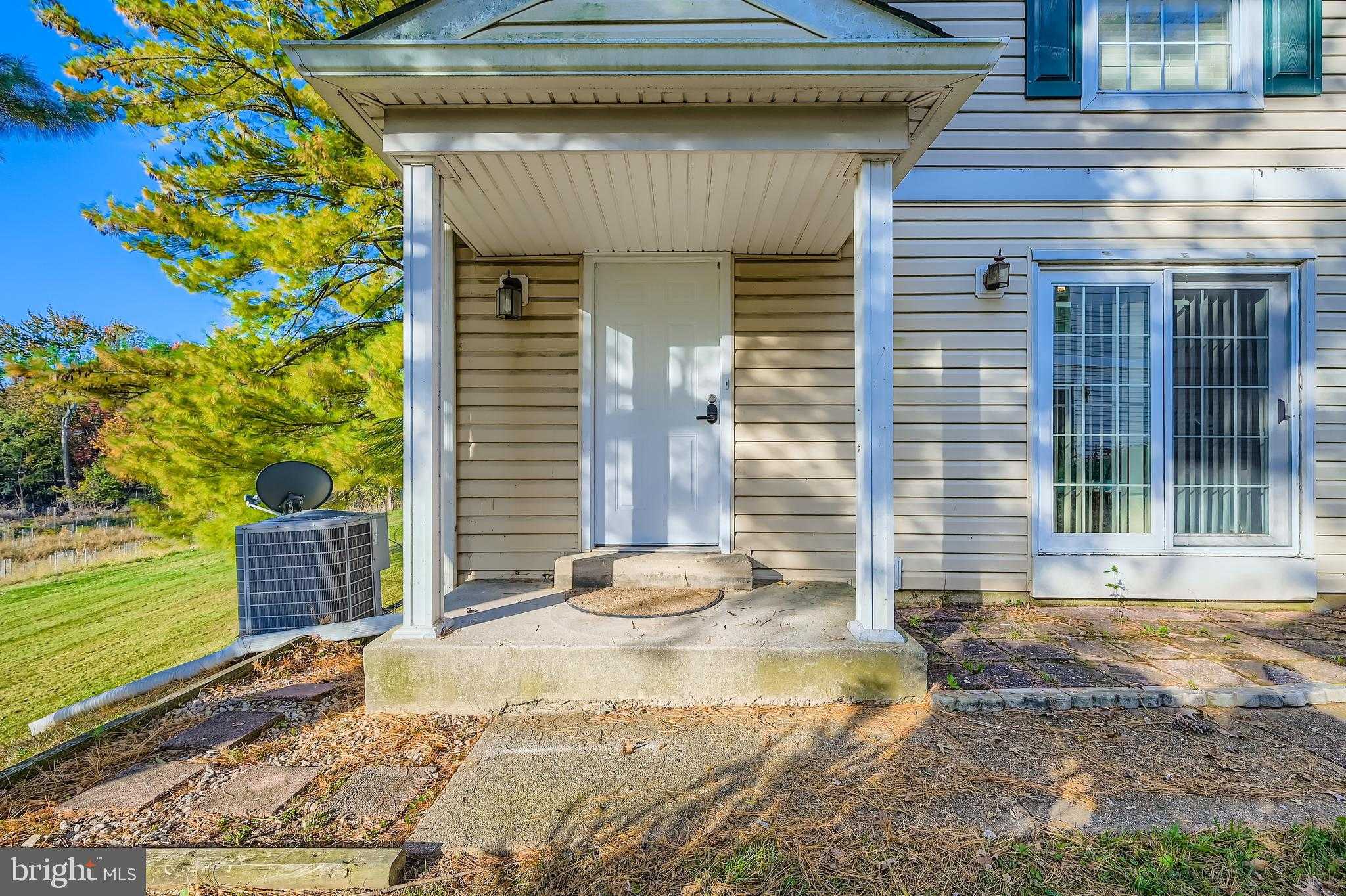 125 Hammershire Rd # C photo 3