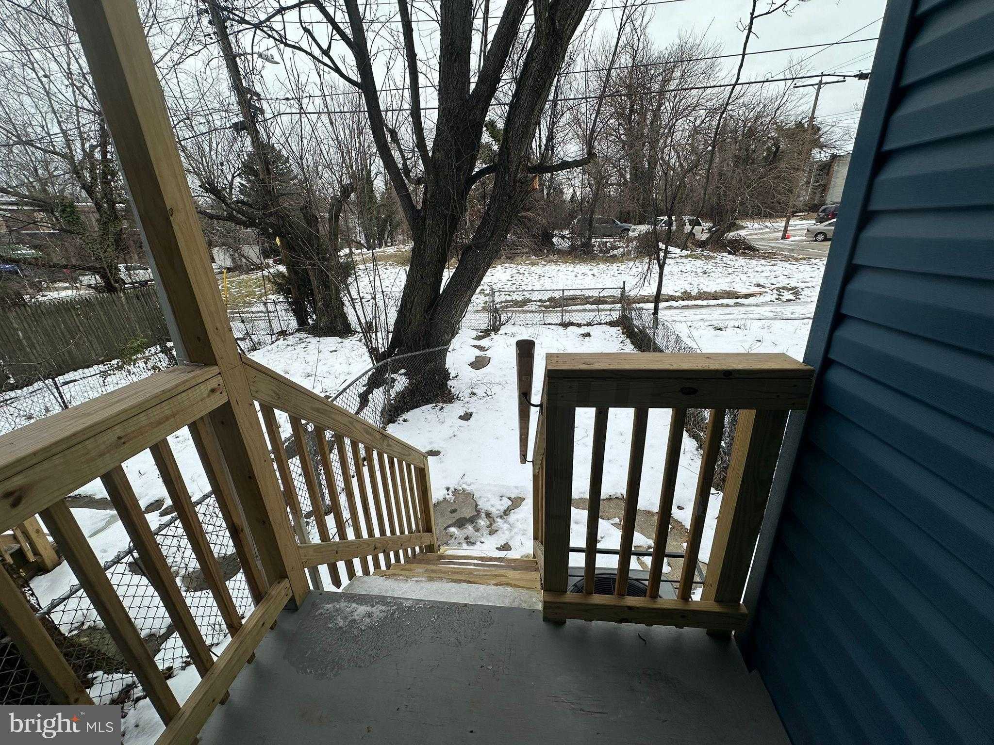 2806 Violet Ave photo 2