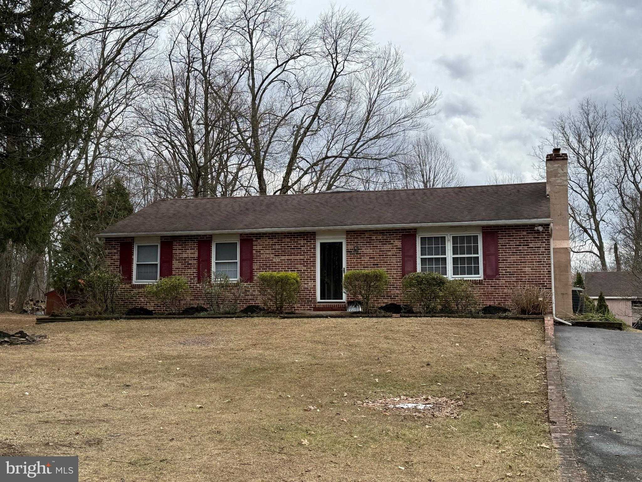 12 Dogwood Dell photo 2