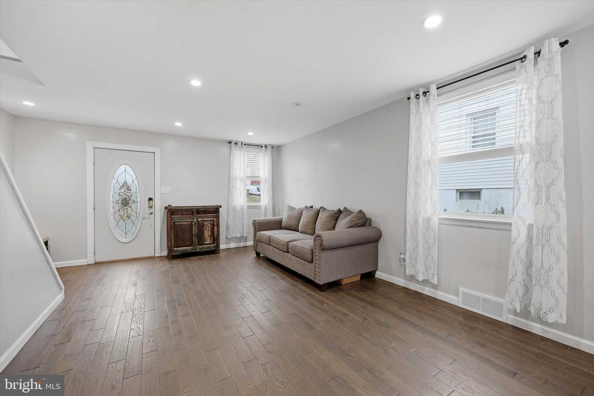 14009 Napier St photo 8