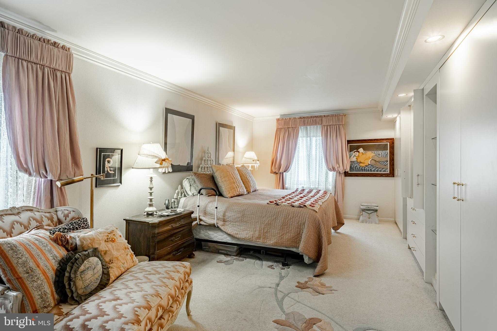 10511 Valley Forge Cir # 511 photo 17