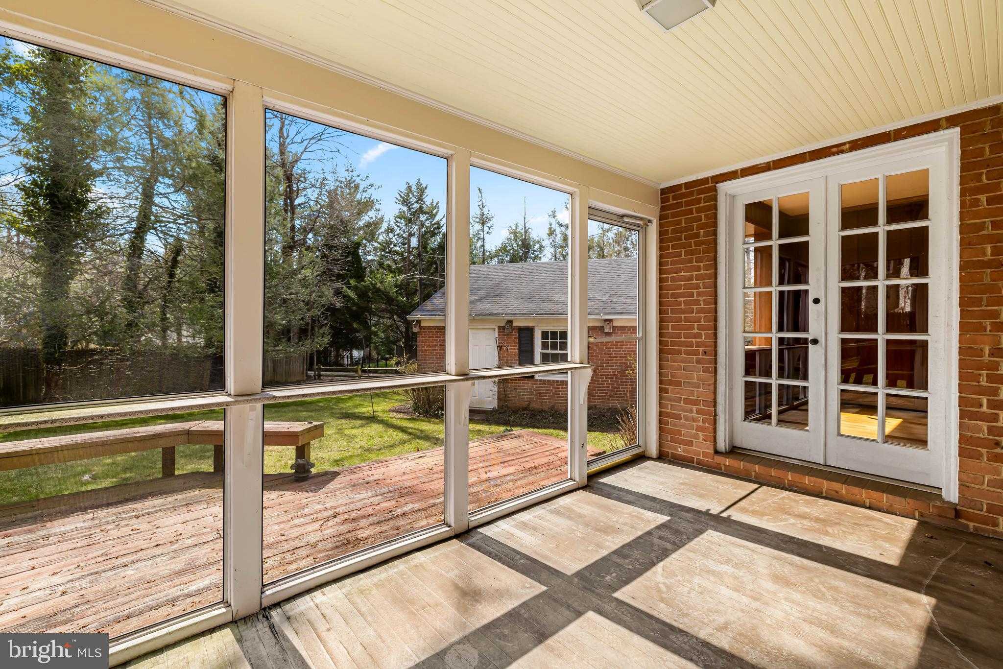 1607 Ruxton Rd photo 22