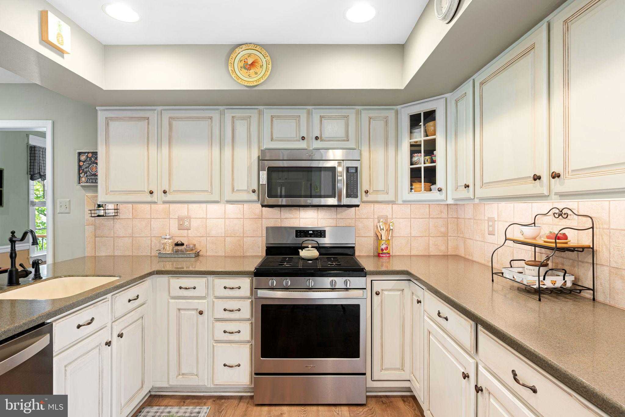 535 Olivia Way photo 11