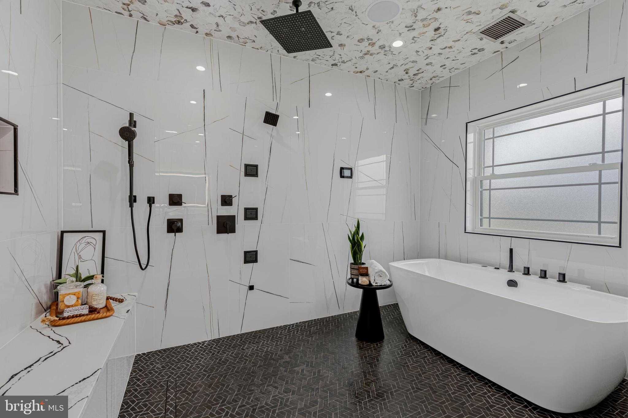 14700 Cranoke St photo 45