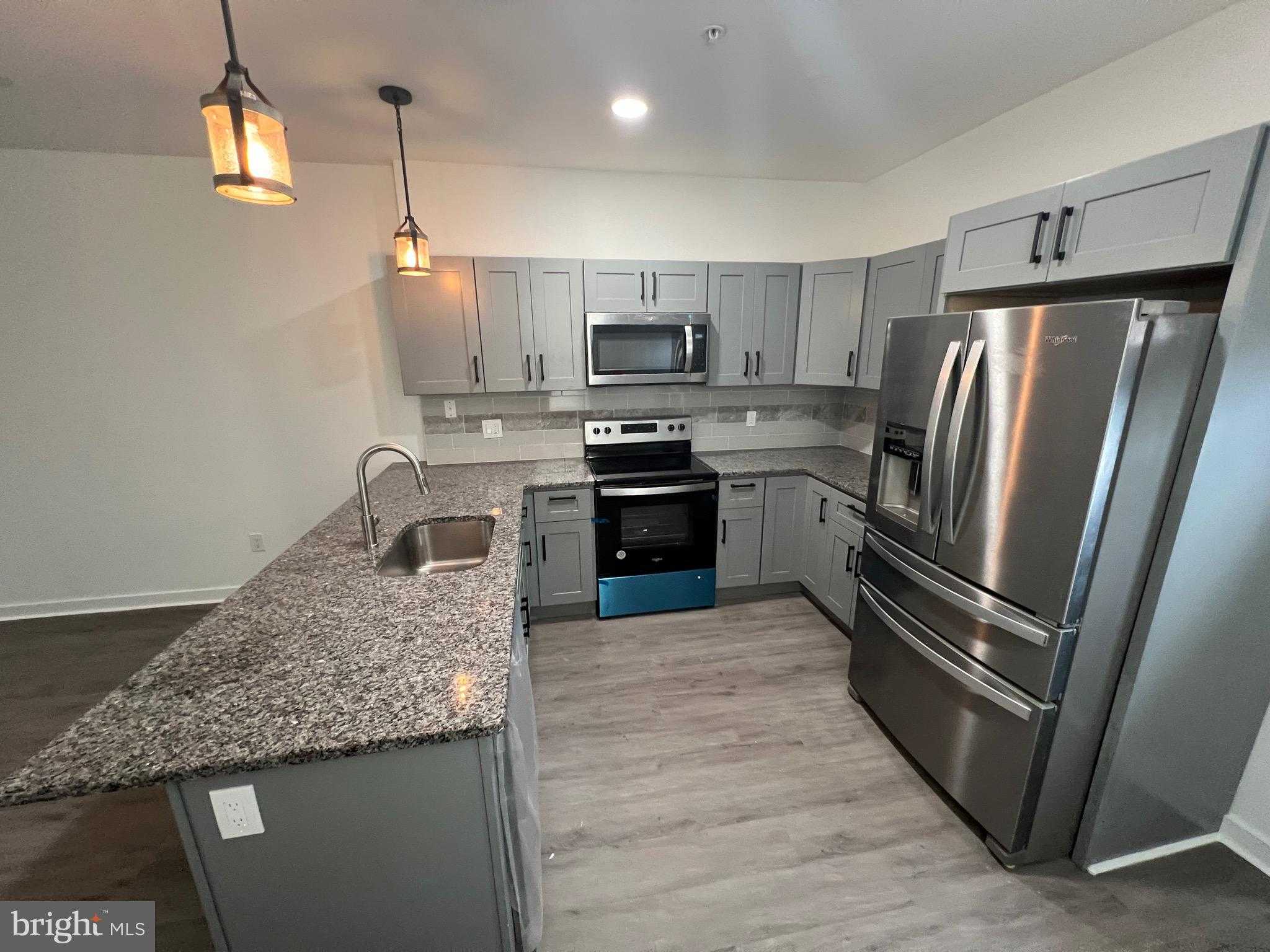 2321 N 2nd St photo 7