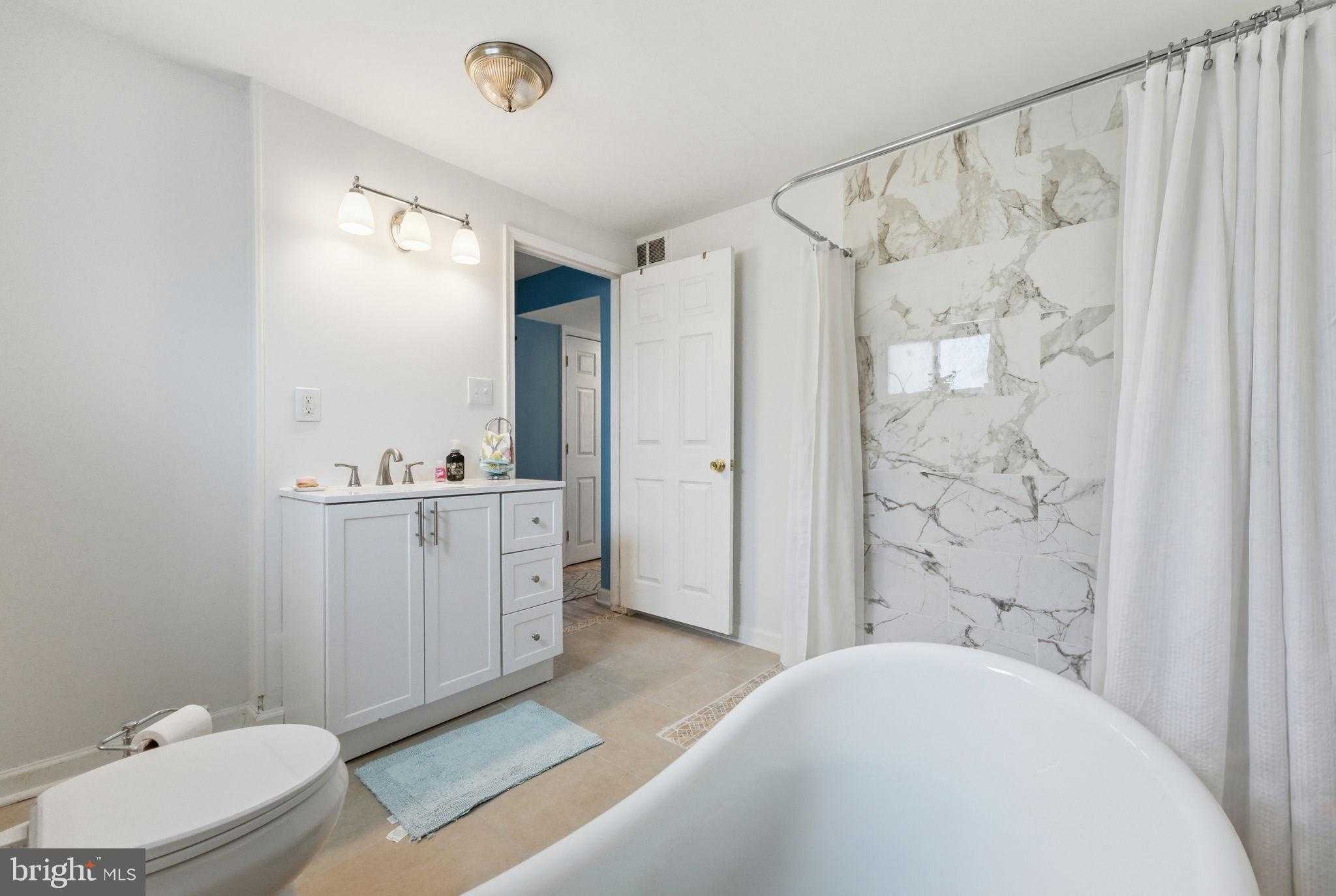 66 Oxford Cir photo 18