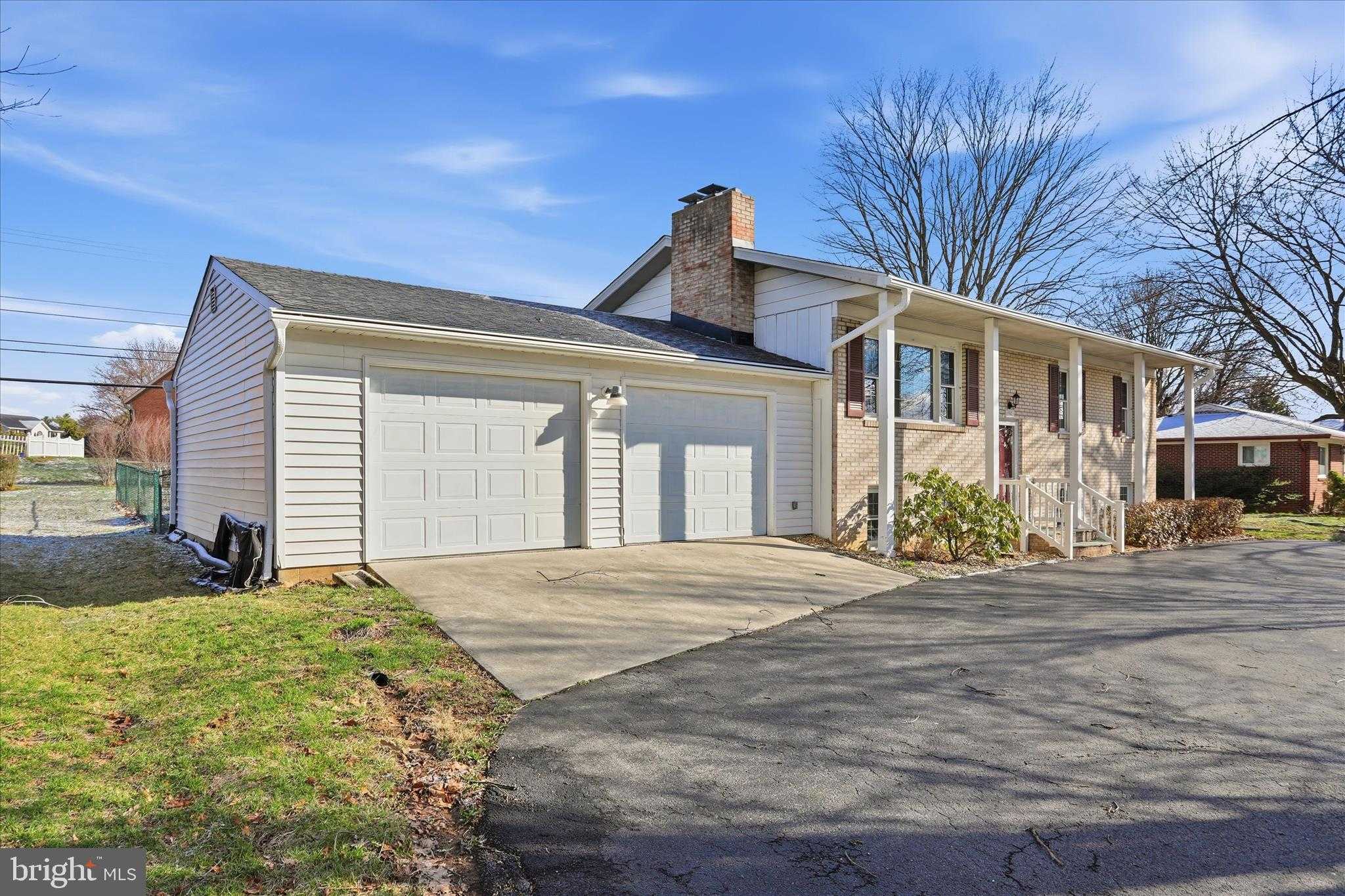 19022 Longmeadow Rd photo 2