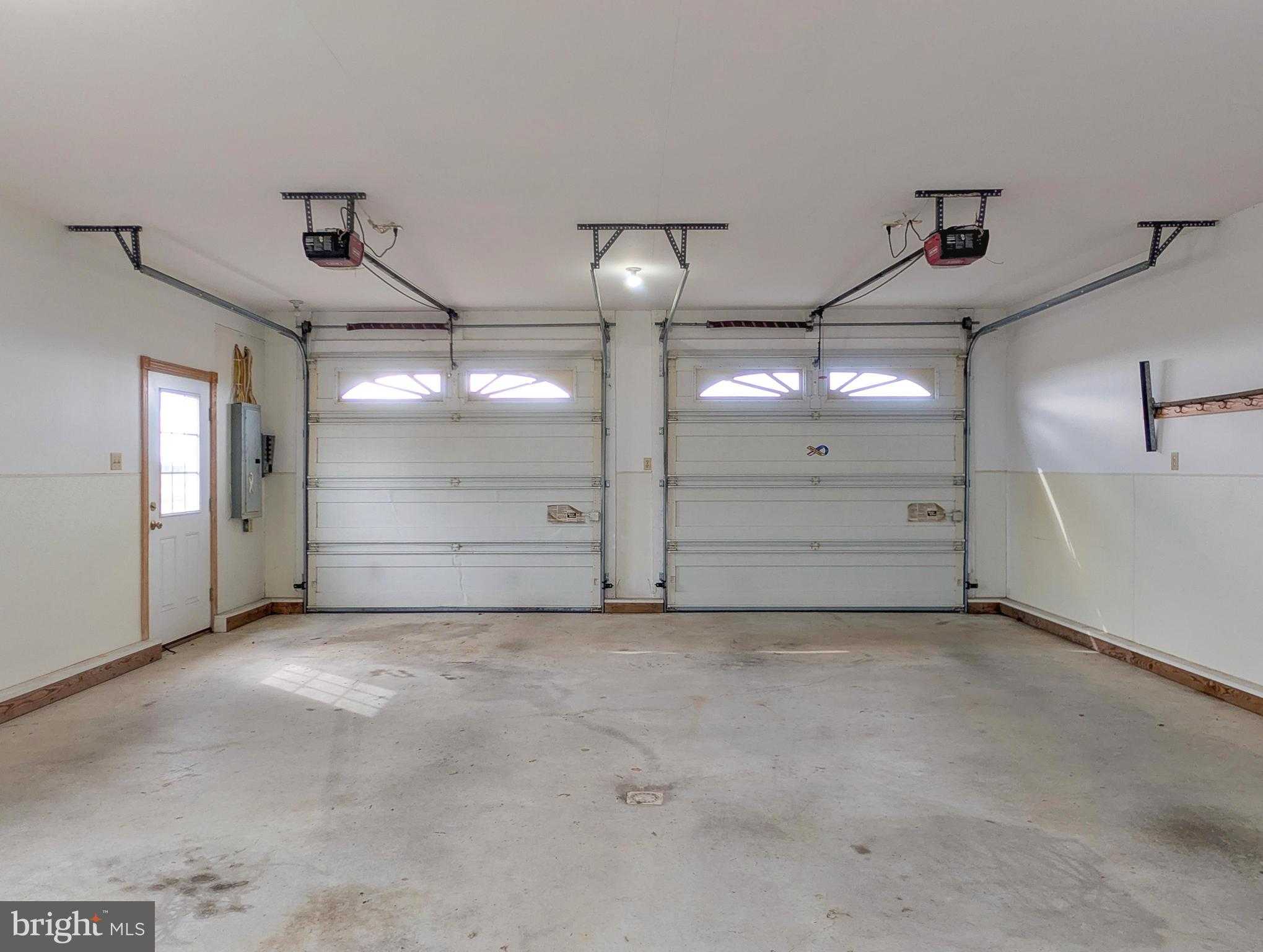 211 Cherry Ln photo 18