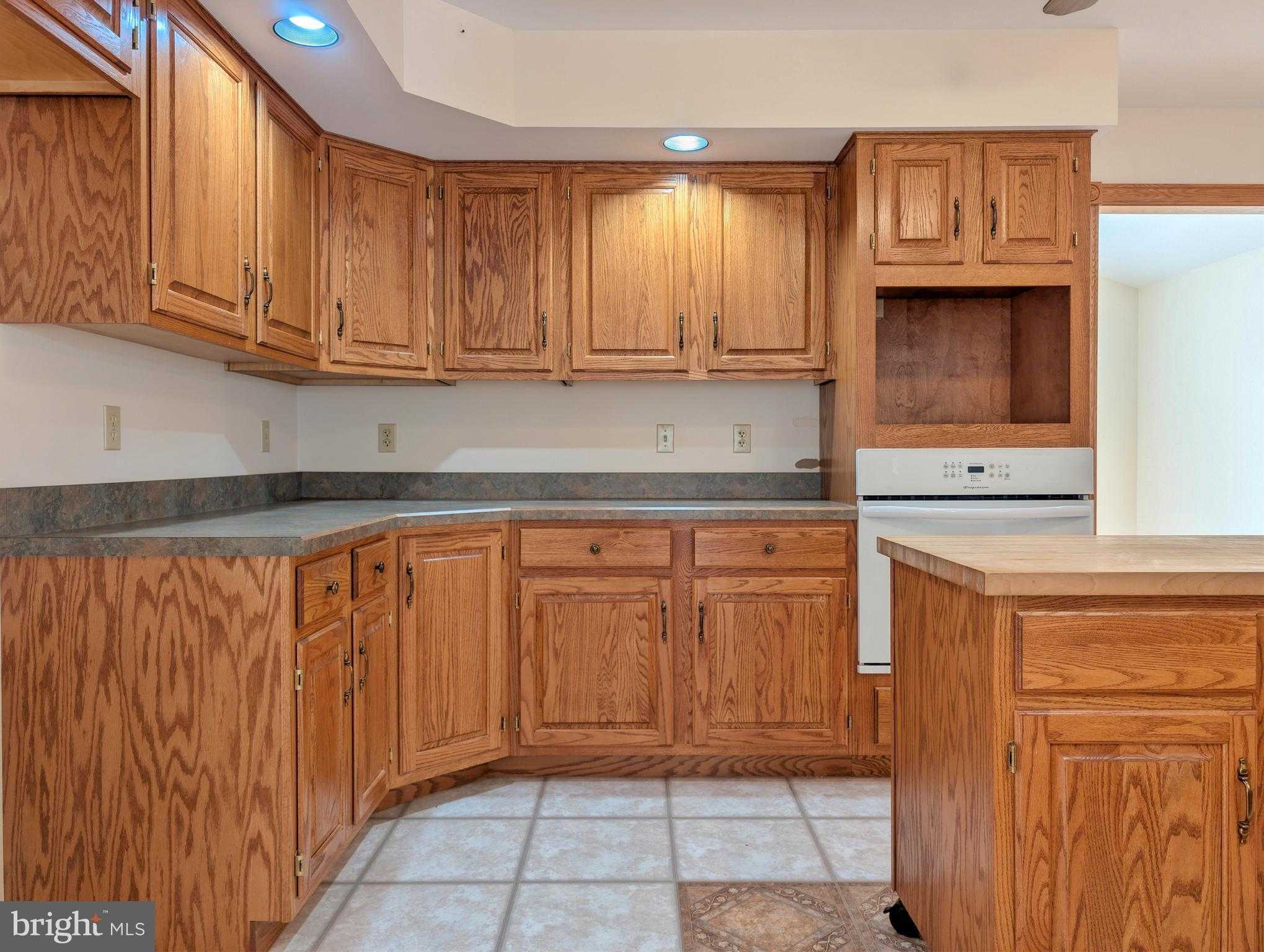 211 Cherry Ln photo 25