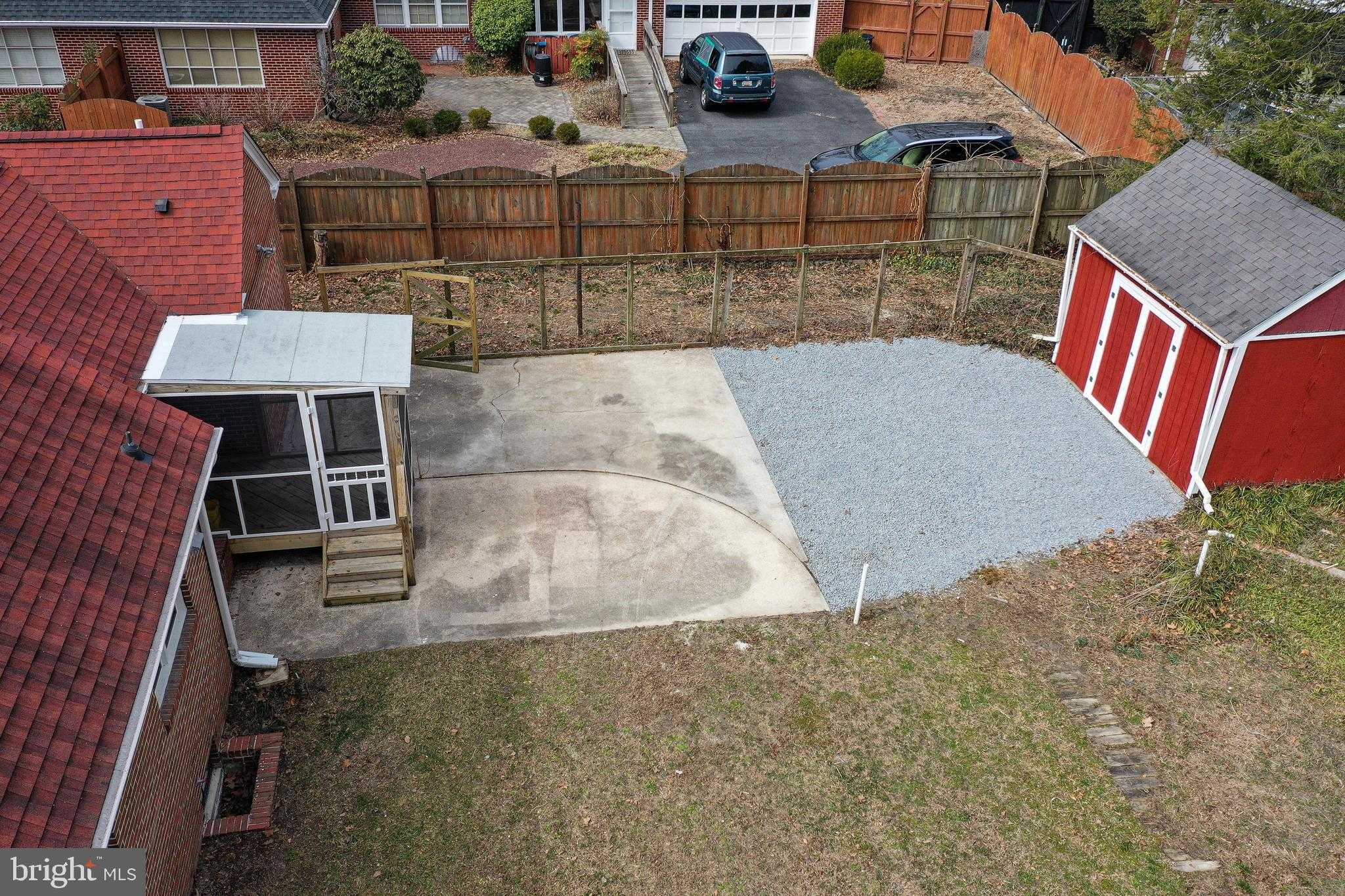 227 Pinehurst Ave photo 60